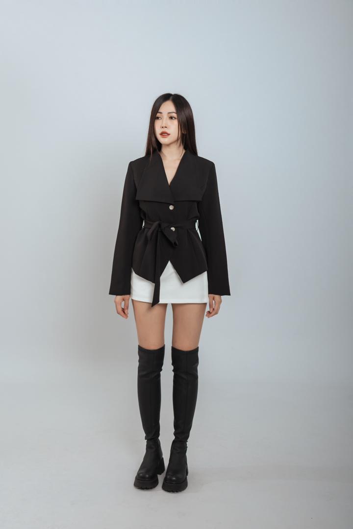 【LBP独家】小众设计感V领通勤外套 (C82420)