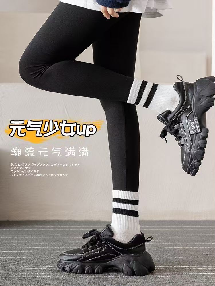 【预购PRE-ORDER - 10月尾到货】3 IN 1 韩系学院风双杠条纹中筒袜 (AC10142）
