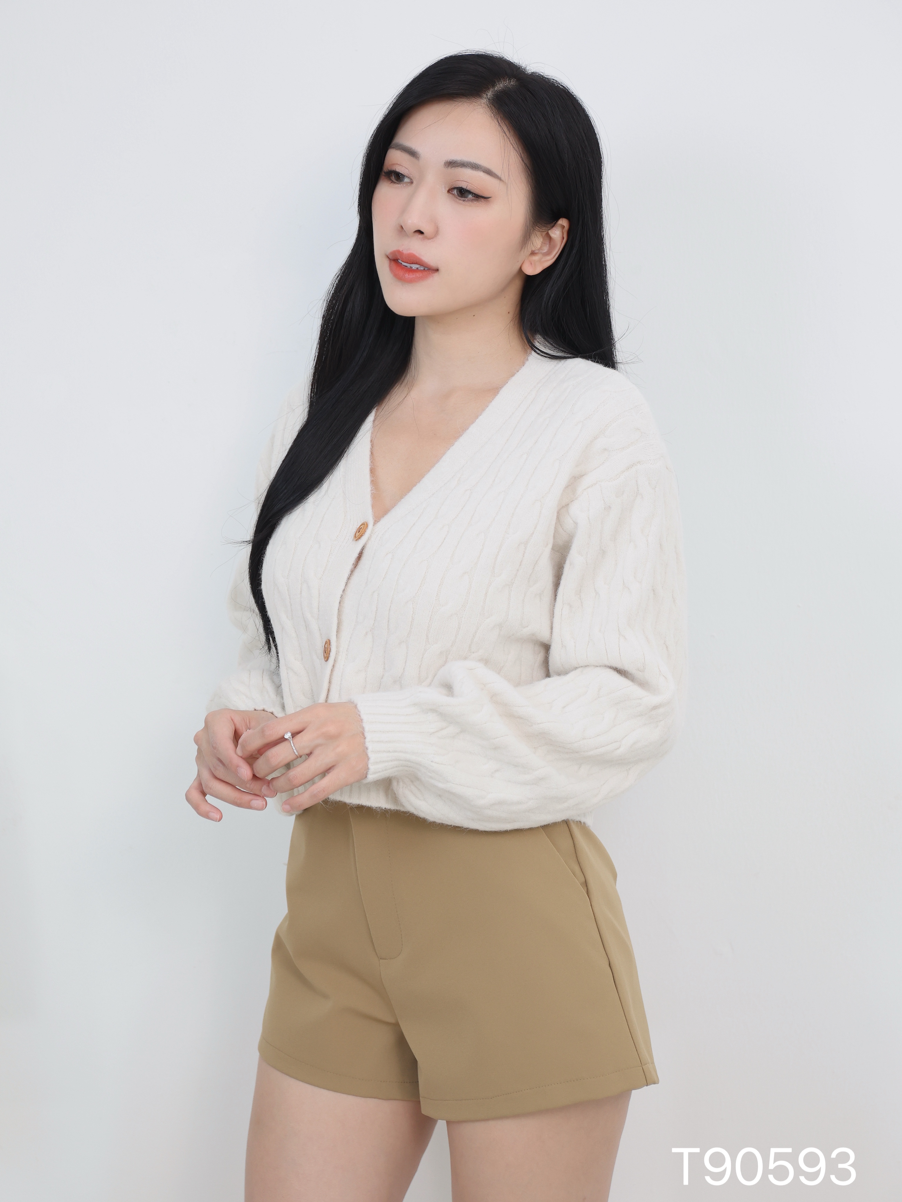 韩系纯色V领宽松长袖上衣 (T90593)