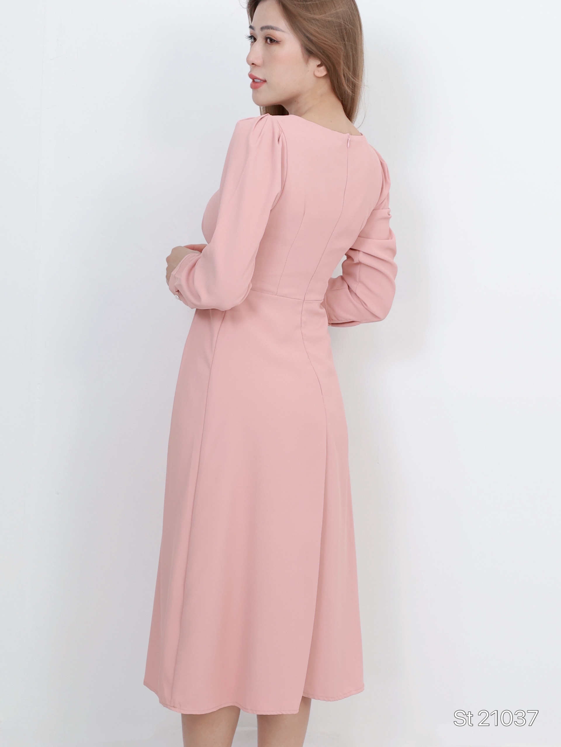 精致方领长袖连身裙 (ST21037)- 特价 -La'Belle Fashion Boutique Sdn Bhd