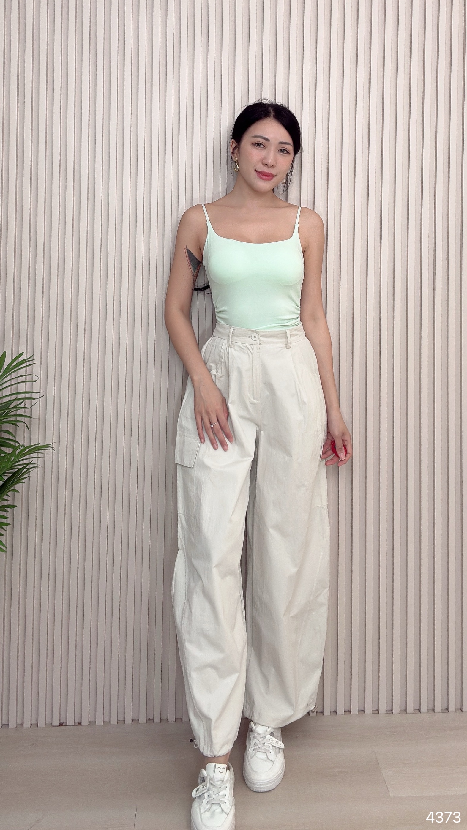 百搭纯色褶皱设计细带内搭 (4373)