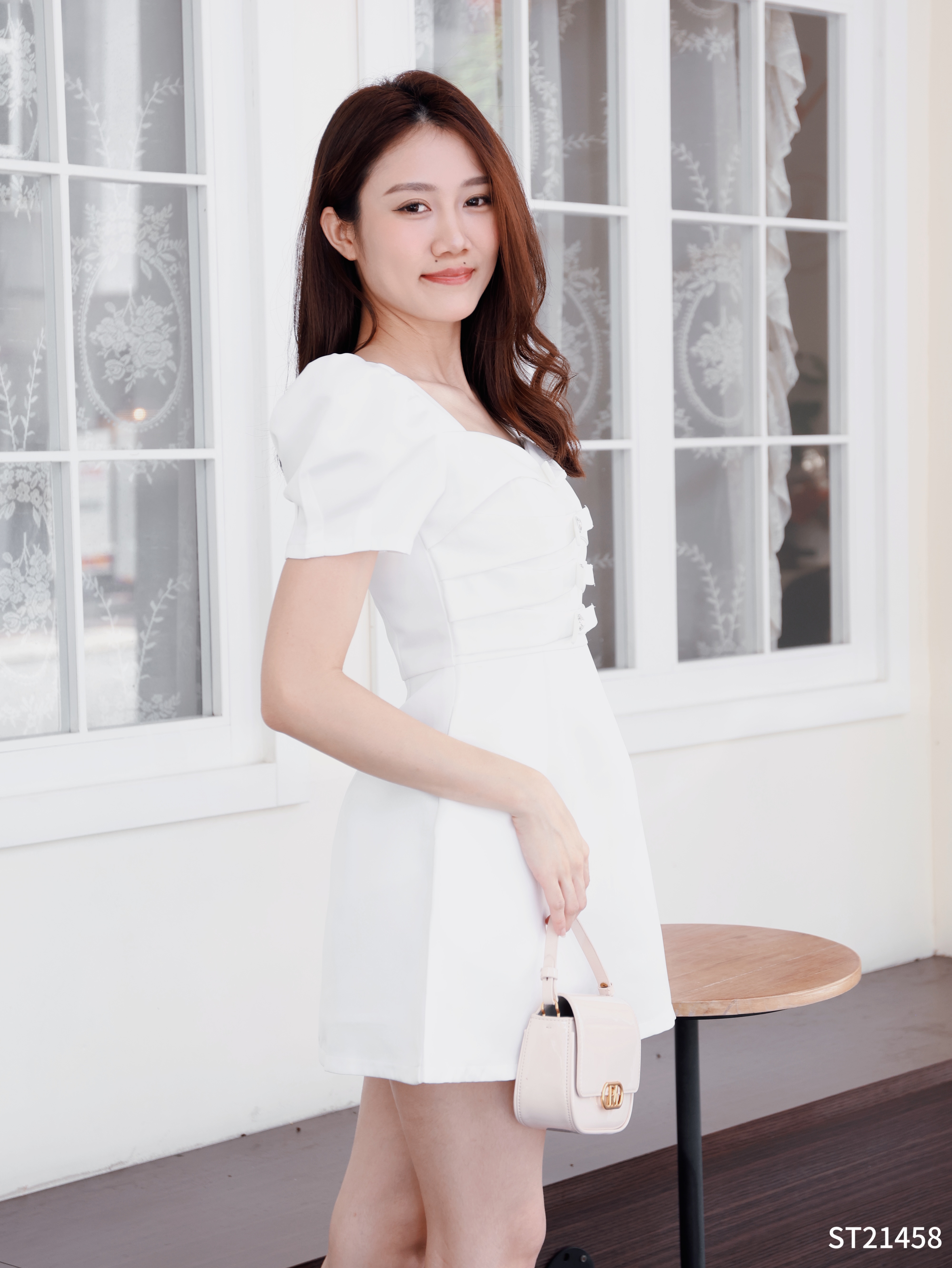 时尚甜美蝴蝶结设计泡泡袖连身裙 (ST21458)