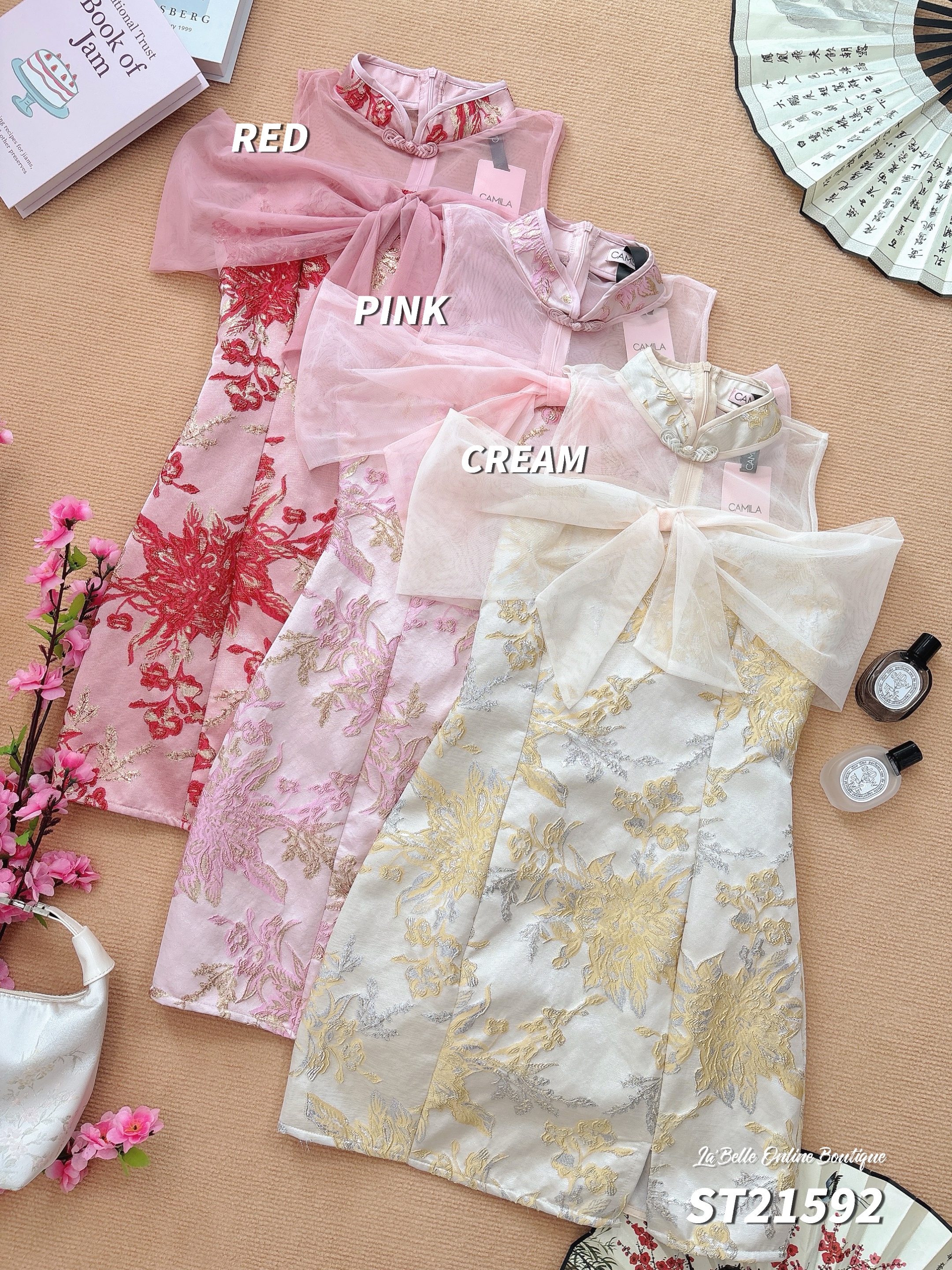 新中式露肩蝴蝶结设计连身裙 （ST21592）