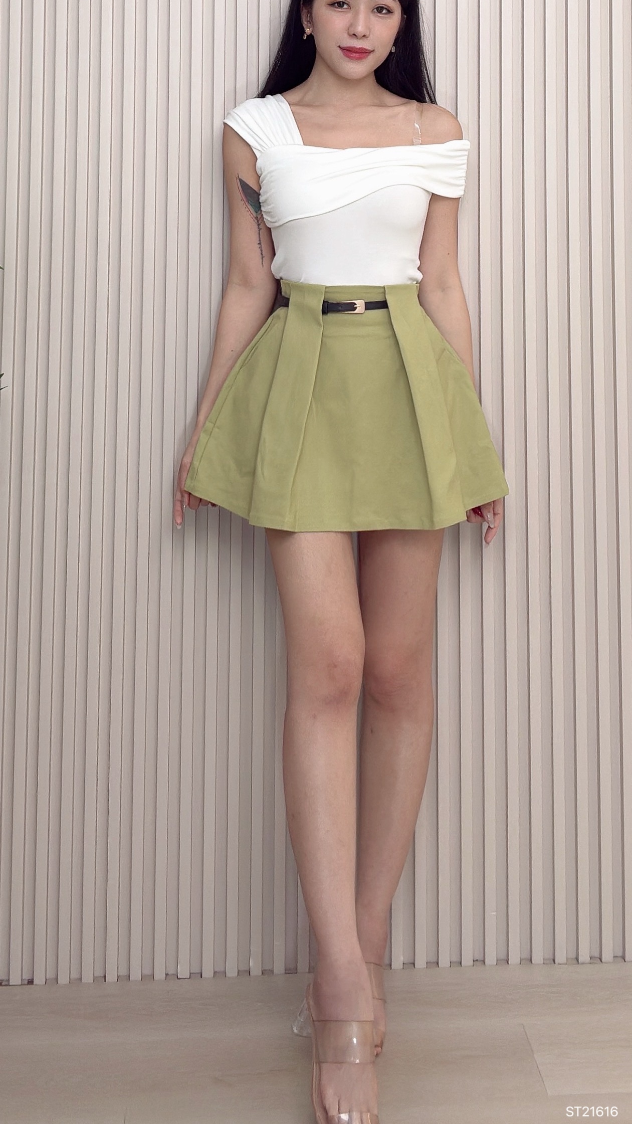 气质立体压褶设计A字高腰短裙 (ST21616)