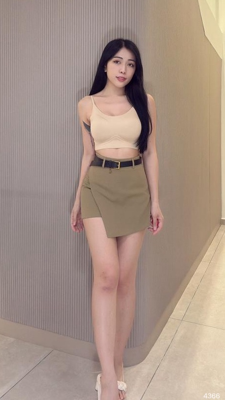 纯色裸感美背透气吊带内搭 (4366)