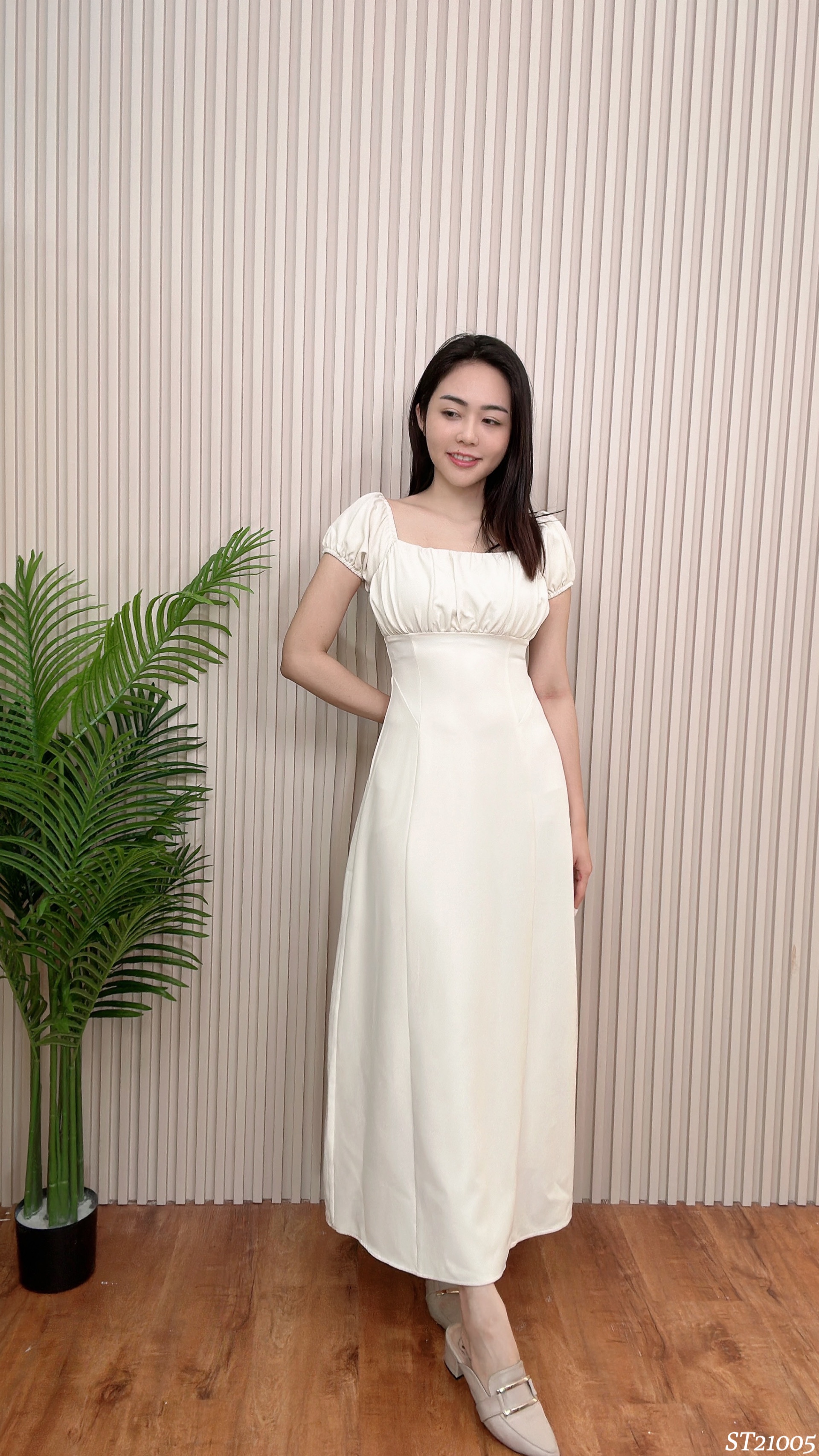 绝美方领泡泡袖连身裙 (ST21005)