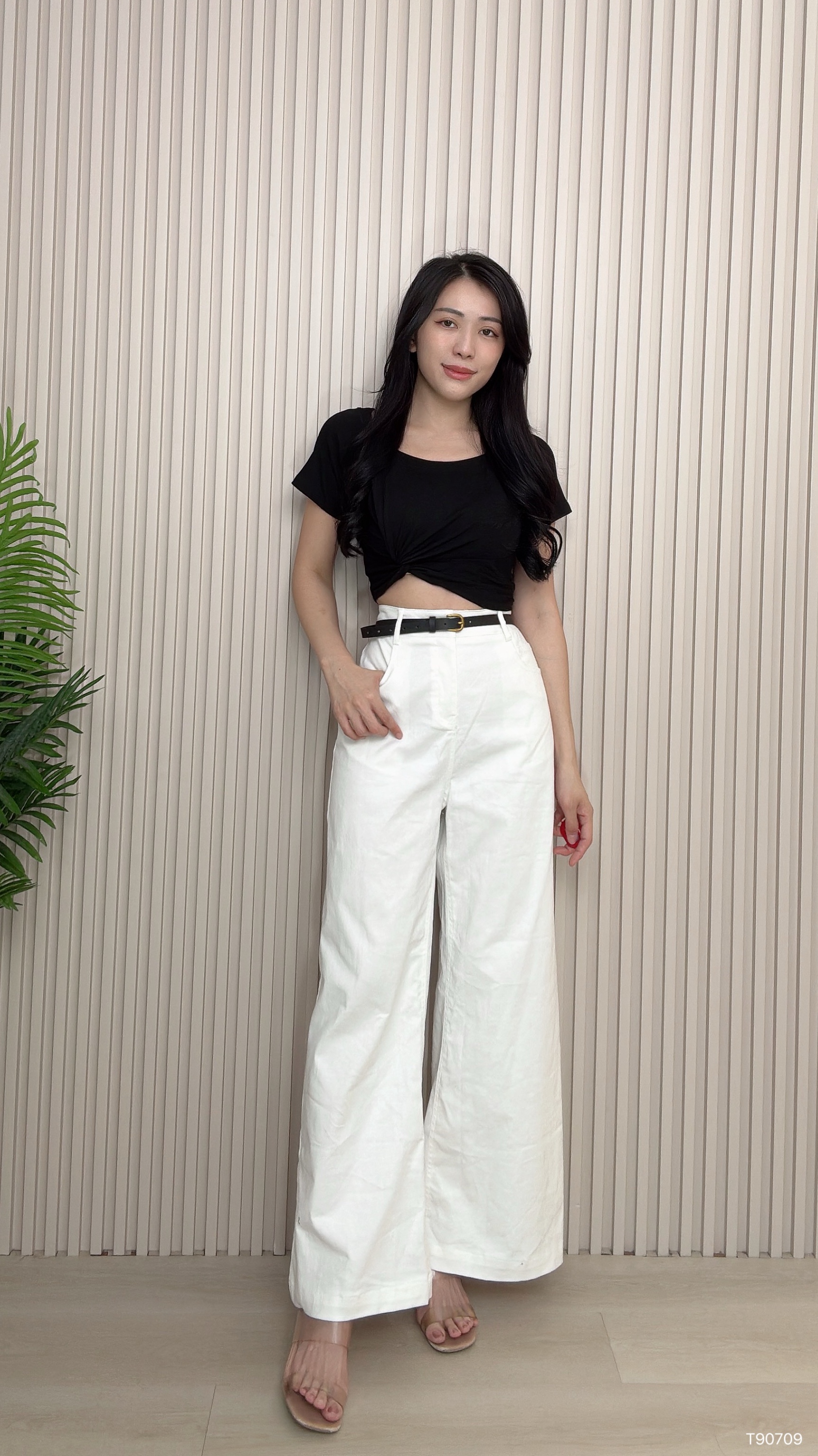 甜辣风露脐扭结设计短版上衣 (T90709)