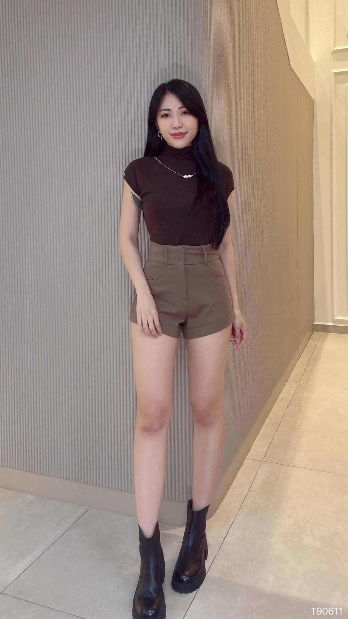 百搭纯色半高领上衣 (T90611)