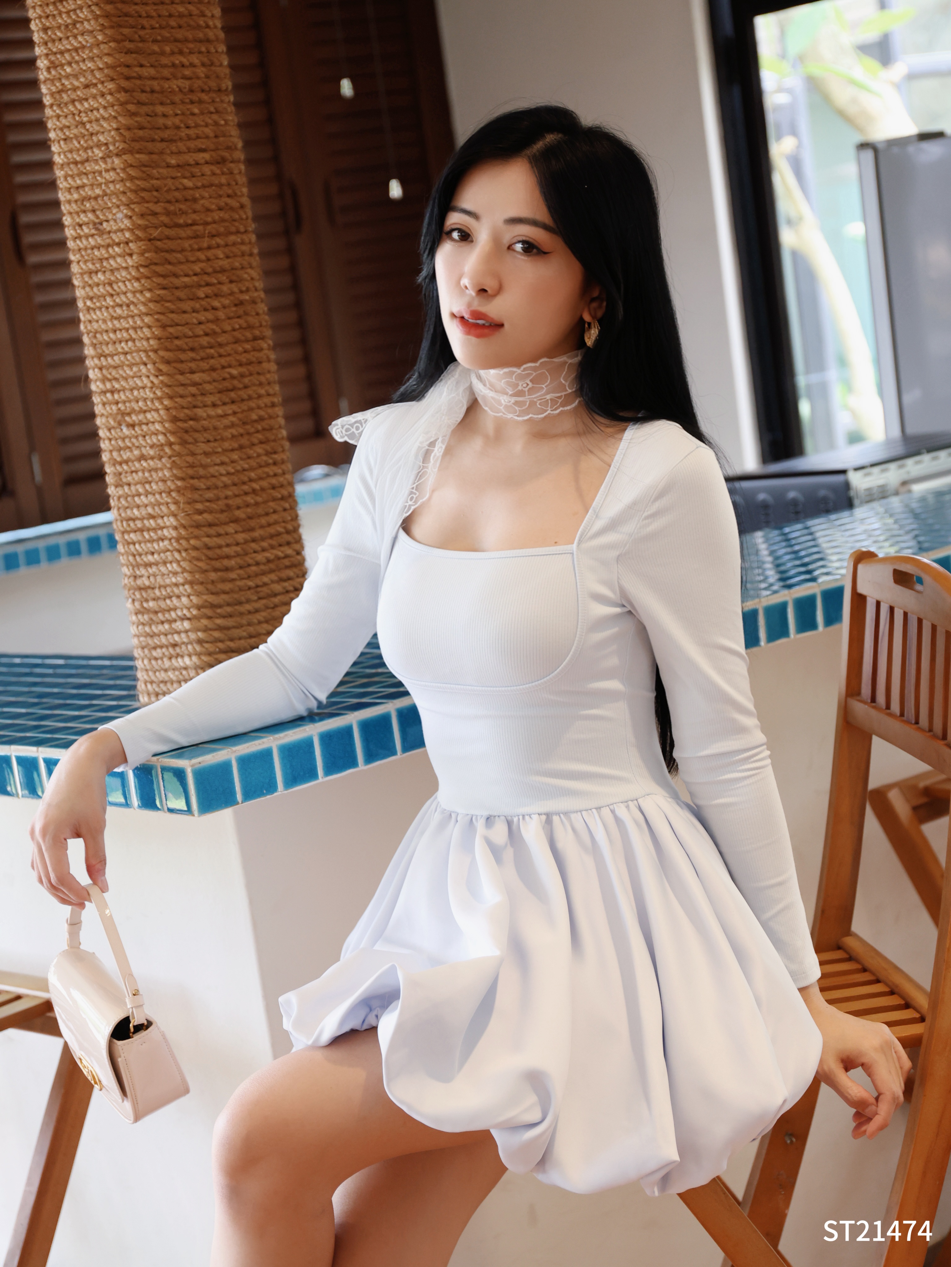 【LBP独家】绝美芭蕾风方领长袖连身裙 (ST21474)