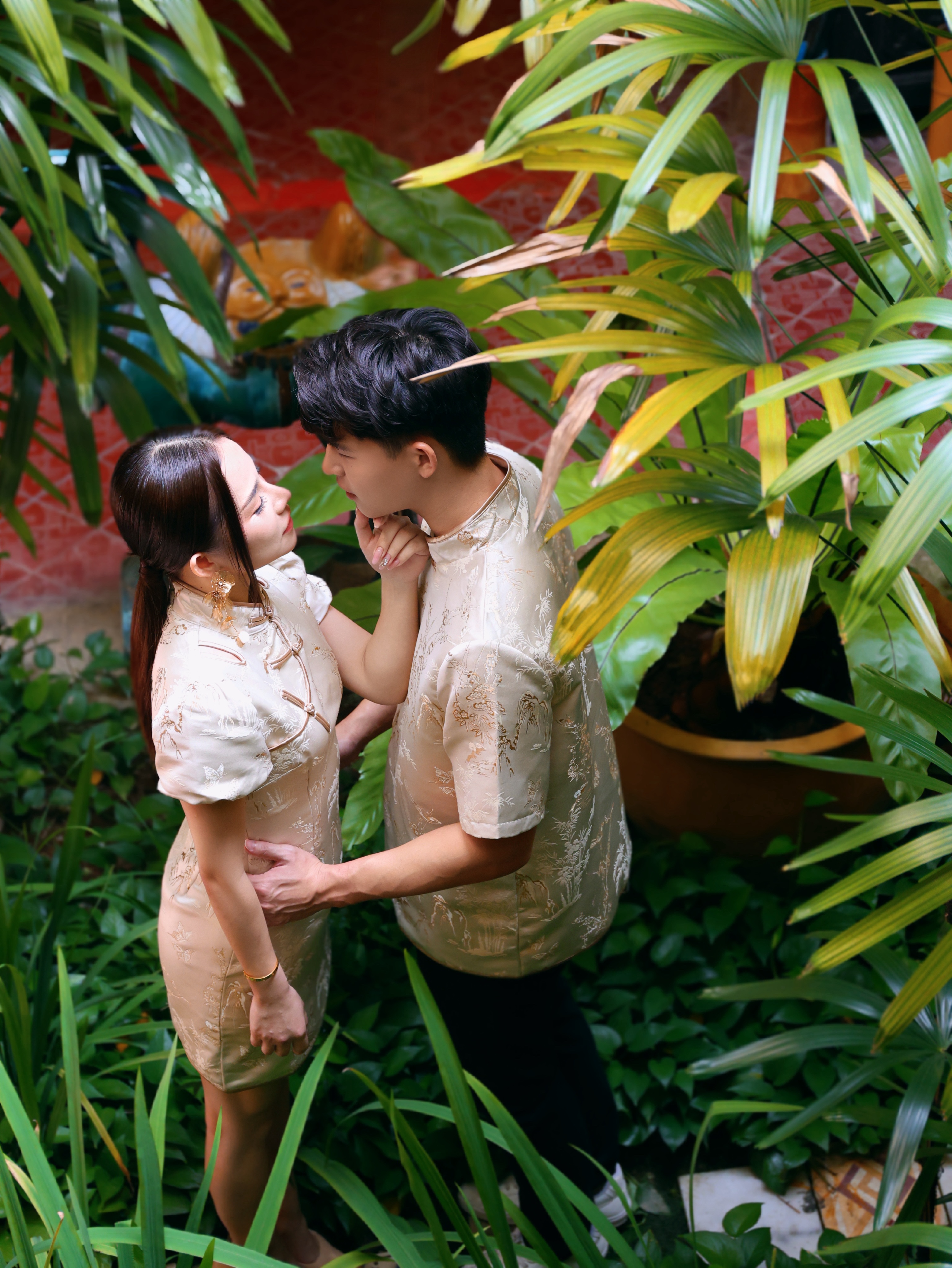 【LBP GXFC 独家新年系列-蝶意莺情】新中式国风金丝鸟蝴蝶提花唐装上衣 (T90248)-La'Belle Fashion Boutique Sdn Bhd