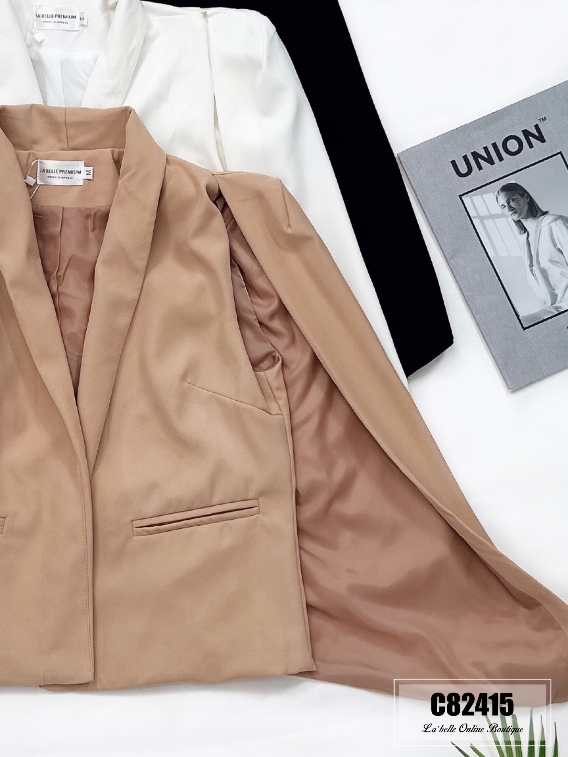 【LBP独家】主管风斗篷披肩外套 (C82415)-La'Belle Fashion Boutique Sdn Bhd