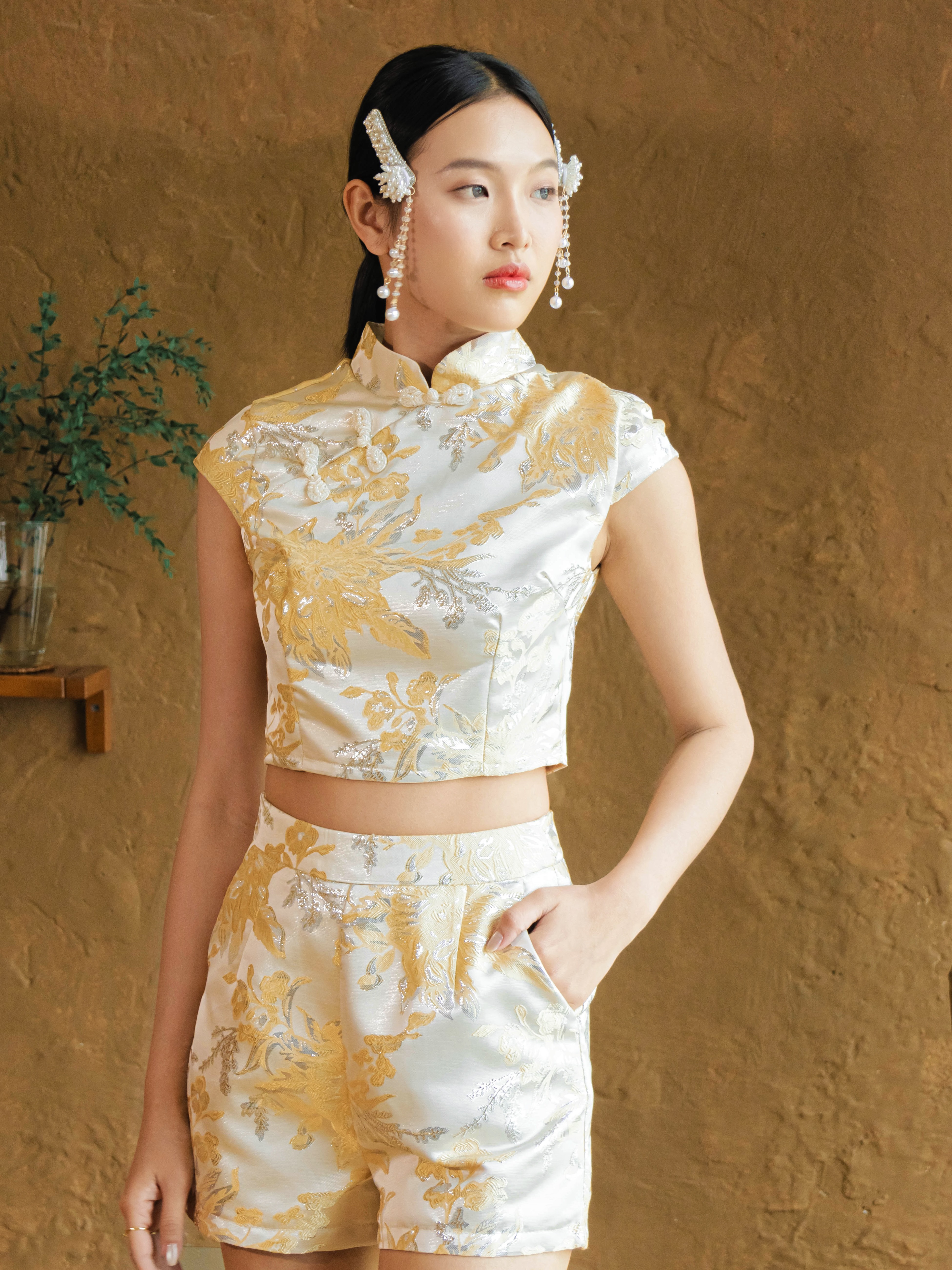 【LBP 独家新年系列】改良版减龄旗袍两件套 (ST21543)