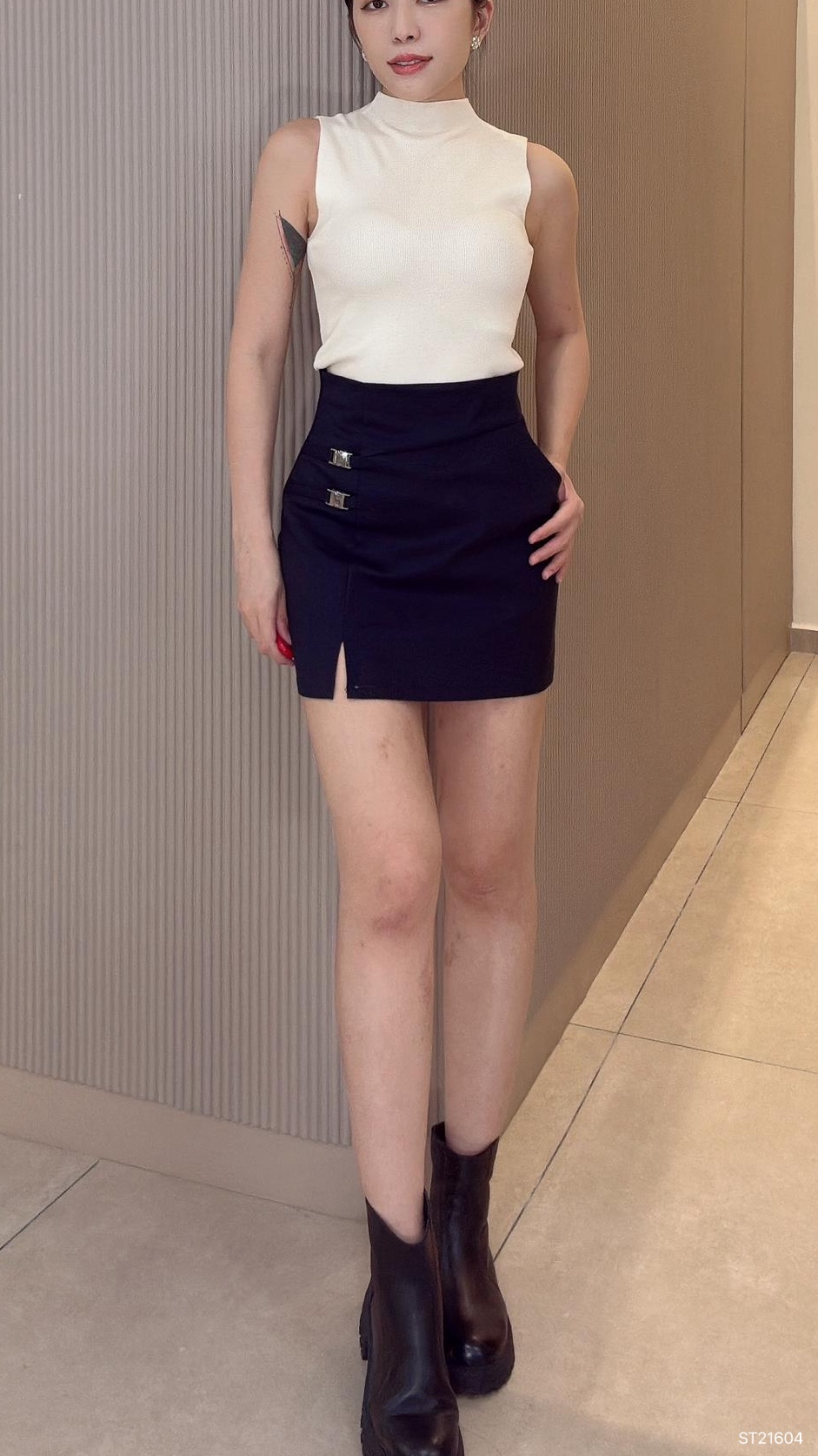 日系气质小开叉设计高腰短裙 (ST21604)
