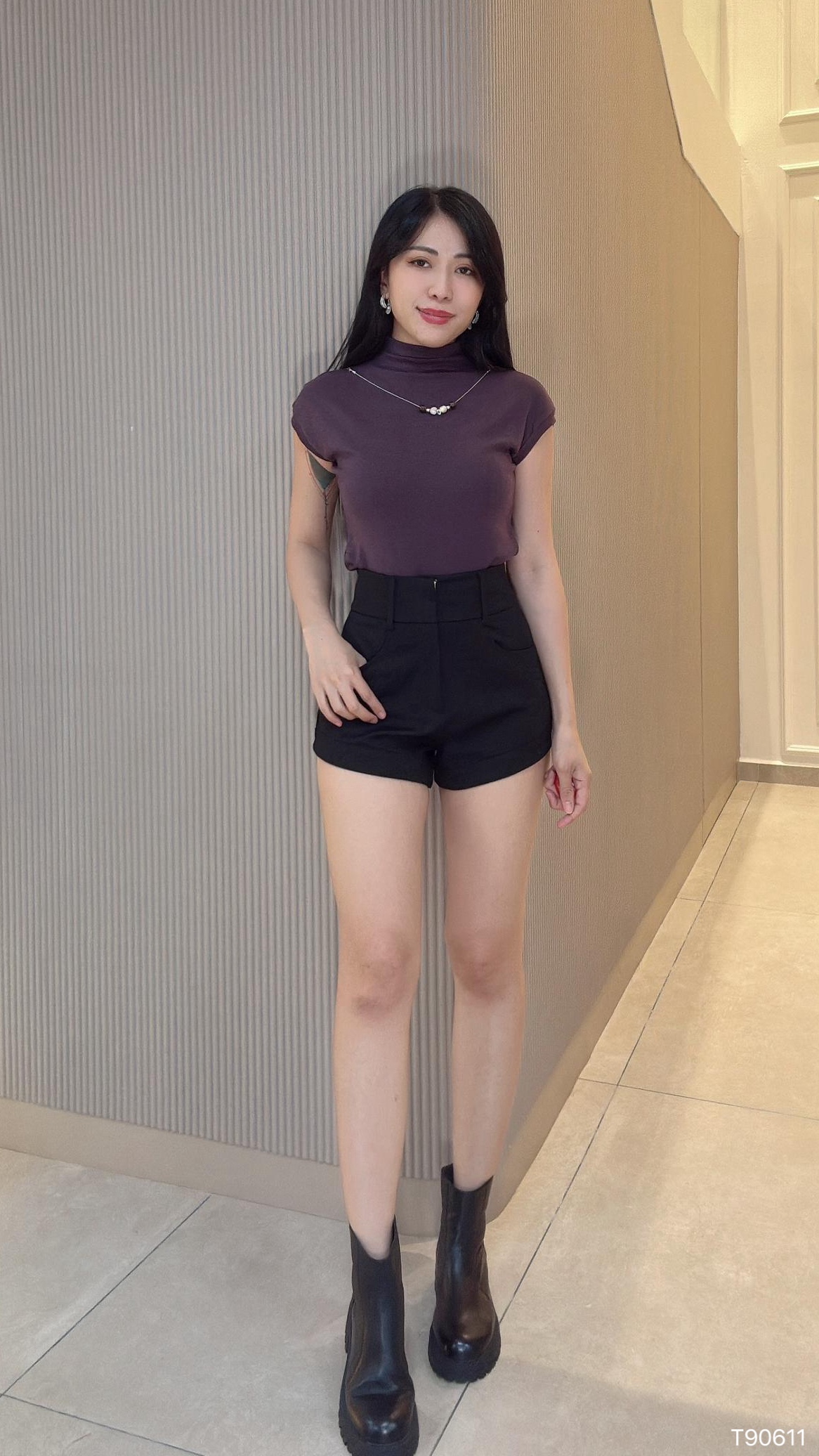 百搭纯色半高领上衣 (T90611)