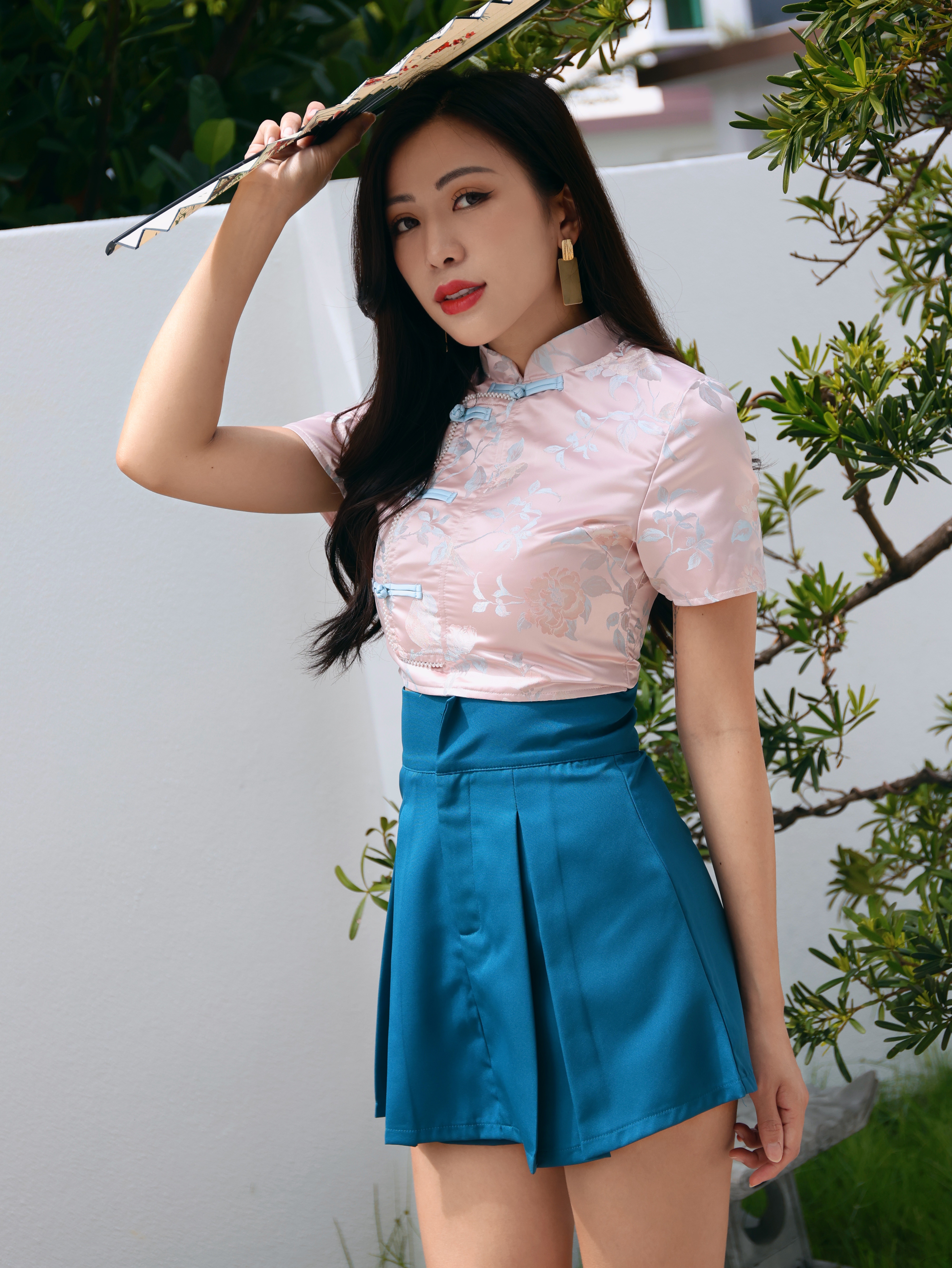 【LBP GXFC 独家新年系列】时尚国风盘扣设计旗袍上衣 (T90240)-La'Belle Fashion Boutique Sdn Bhd