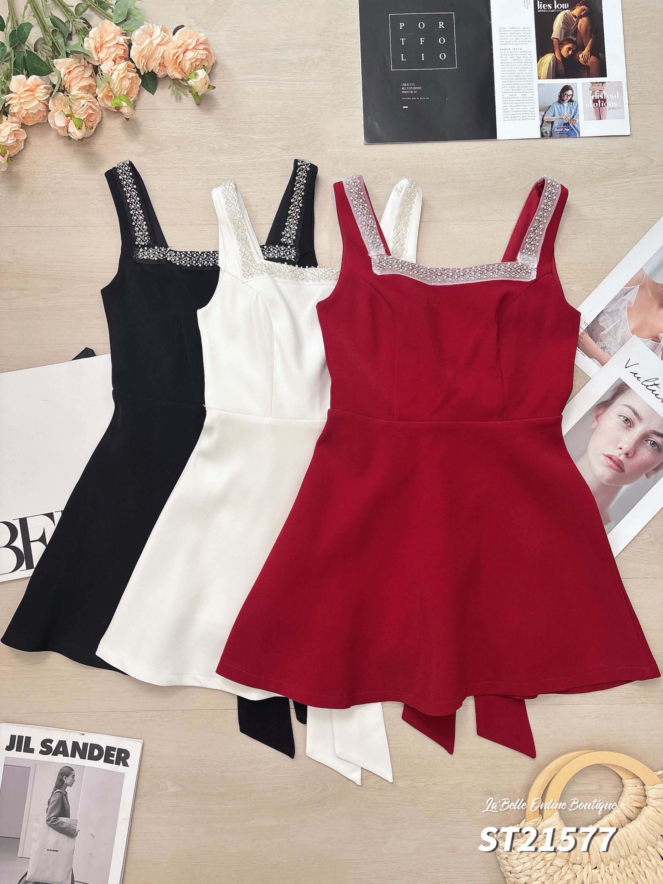 名媛风方领美背钉珠蝴蝶结设计连身裙 (ST21577)