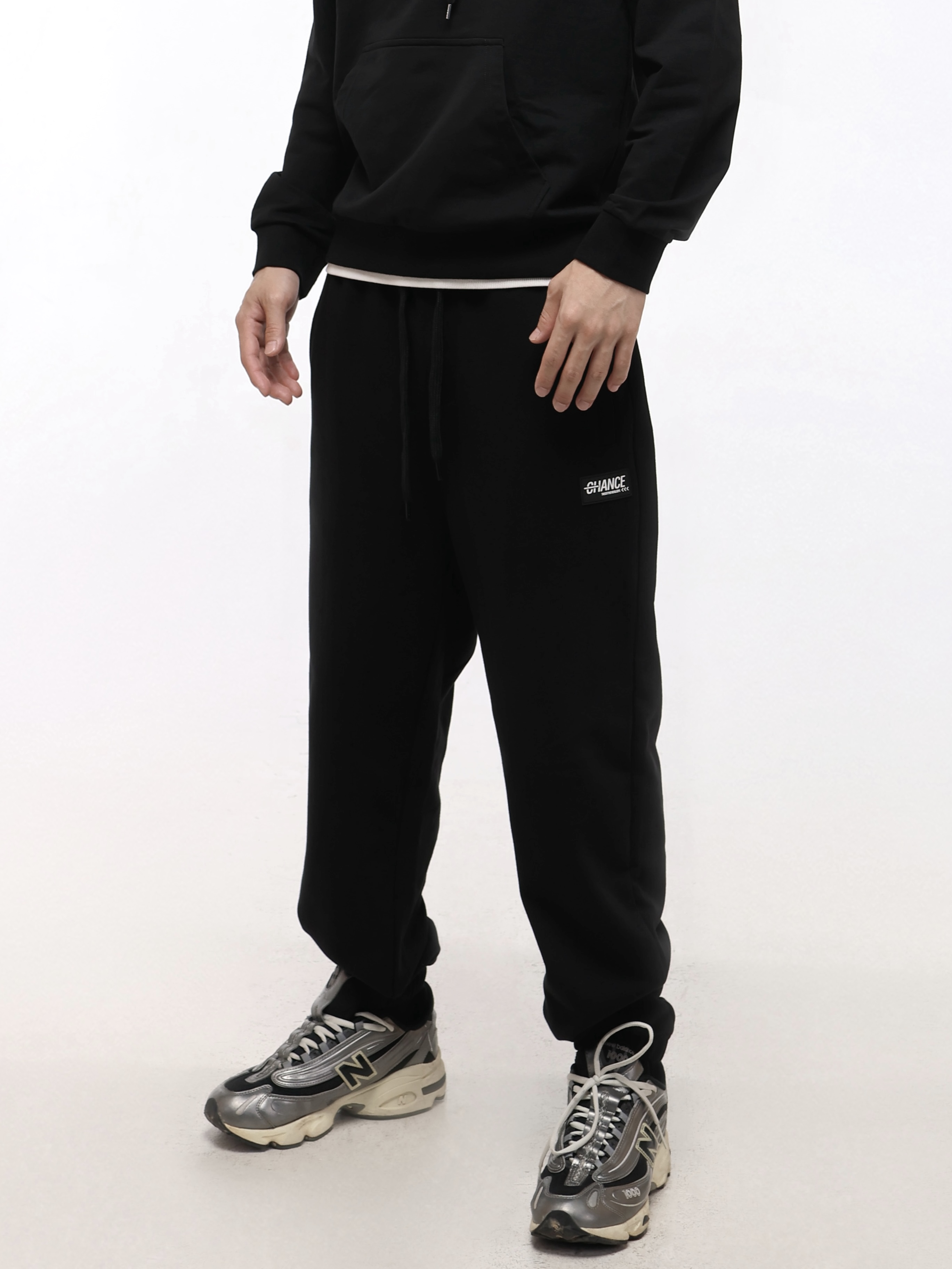 Solid Colour Men's Joggers with "CHANCE" Slogan (YS30129)