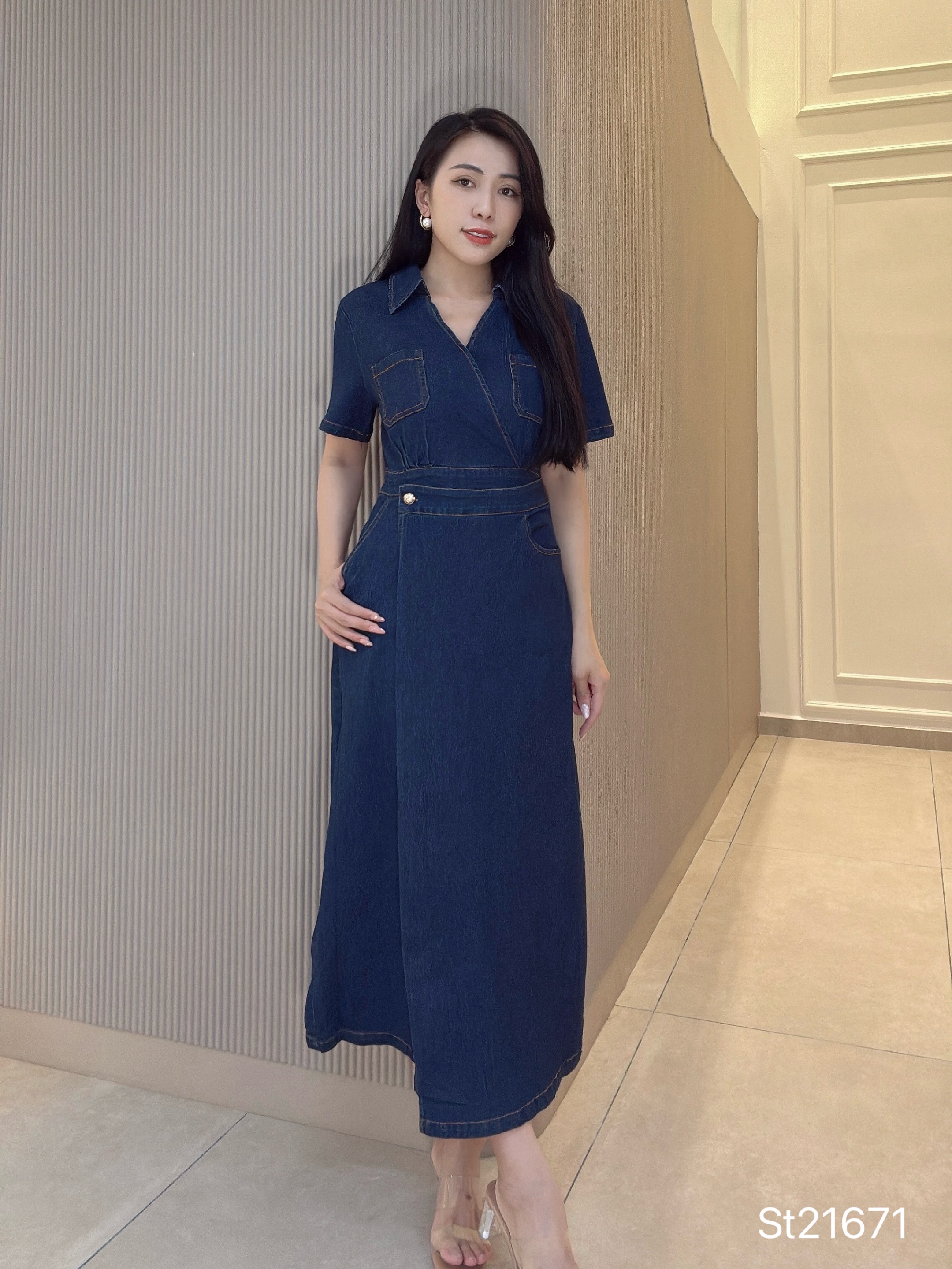 高级松弛感交叉V领设计收腰连身裙 (ST21671)