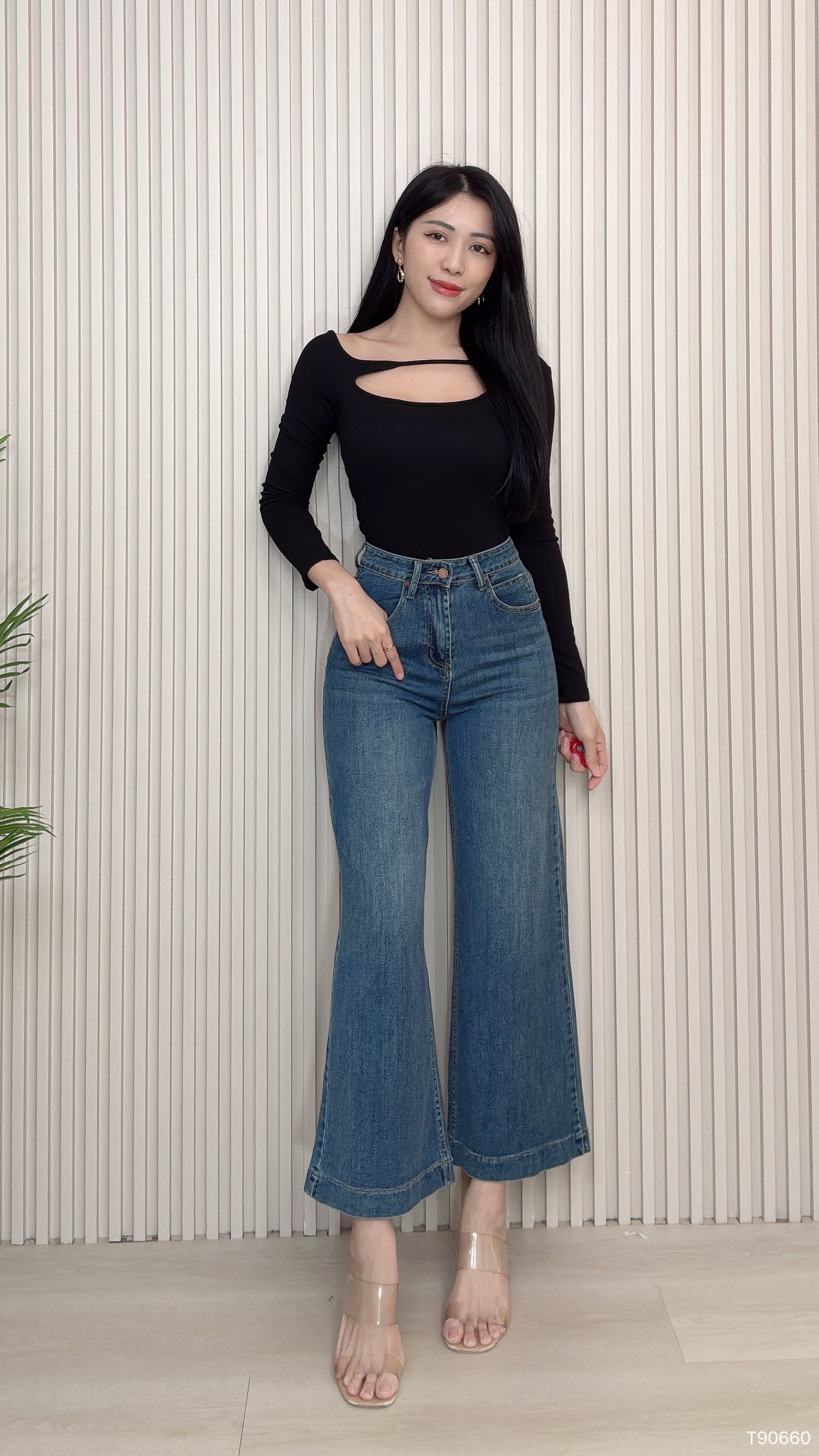 辣妹性感镂空设计长袖上衣 (T90660)