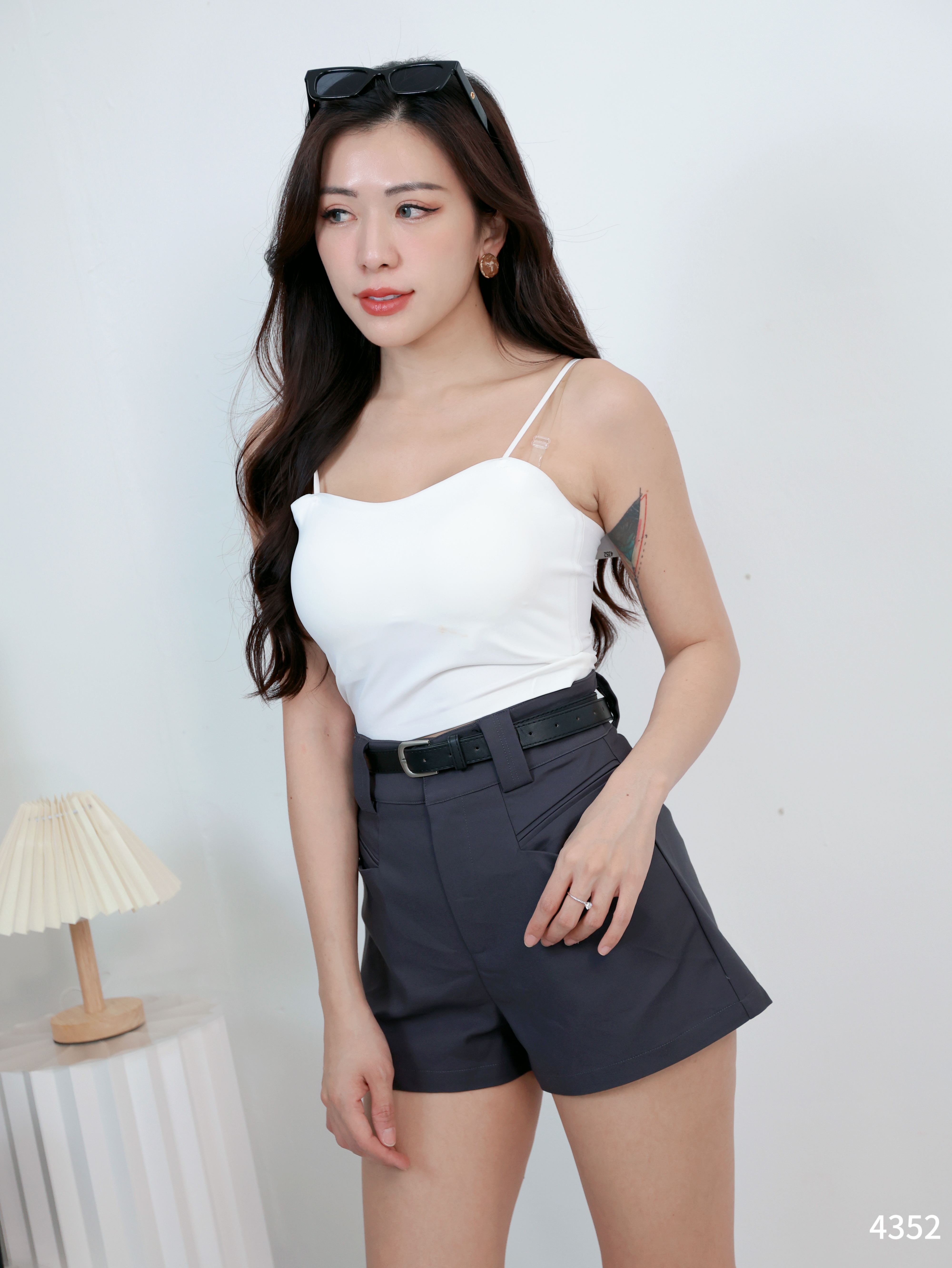 一体式冰丝无痕美背吊带内搭 (4352)