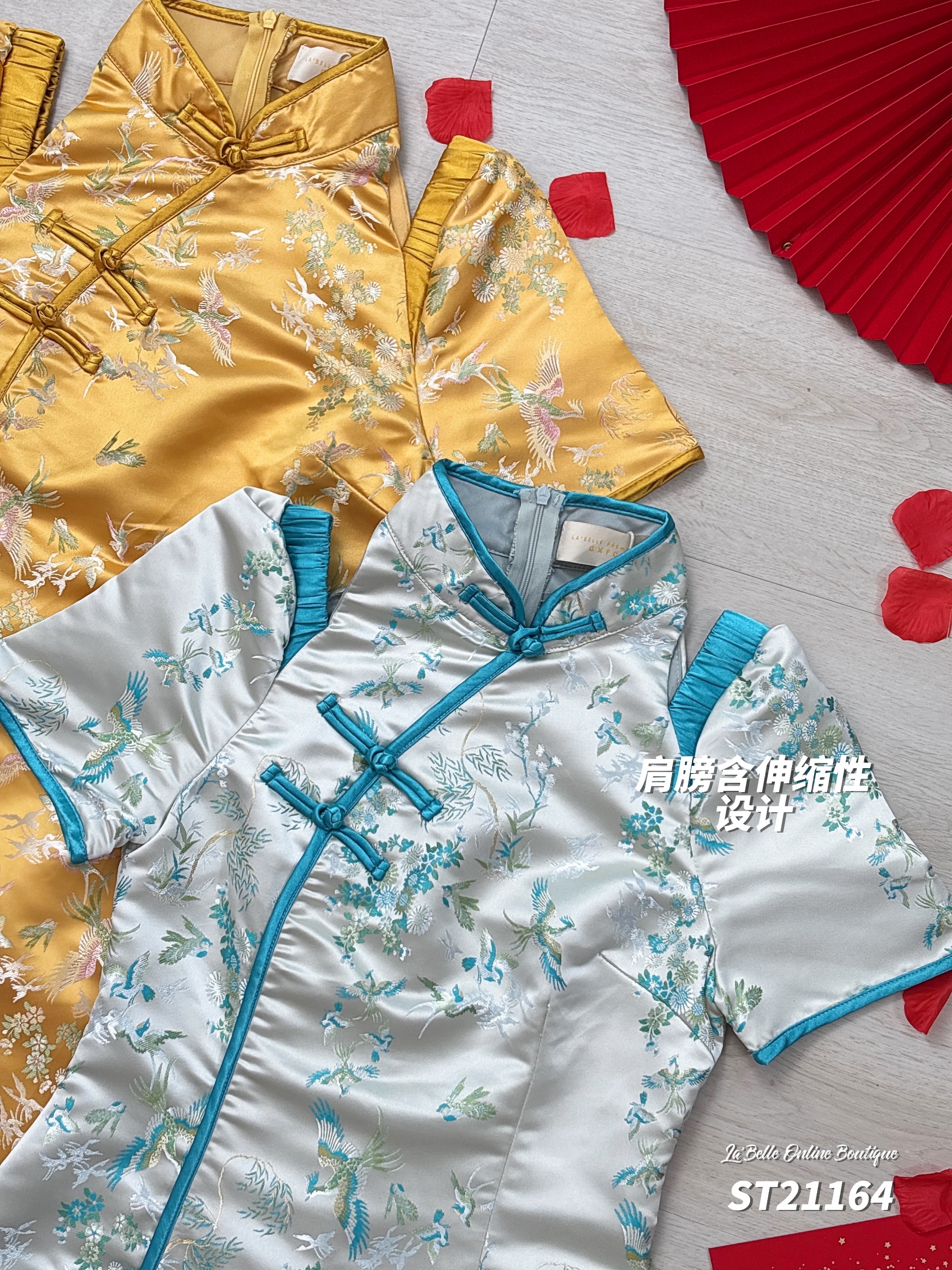 【LBP GXFC 独家新年系列-盛世年华】改良版花鸟图刺绣盘扣设计旗袍 (ST21164)-La'Belle Fashion Boutique Sdn Bhd