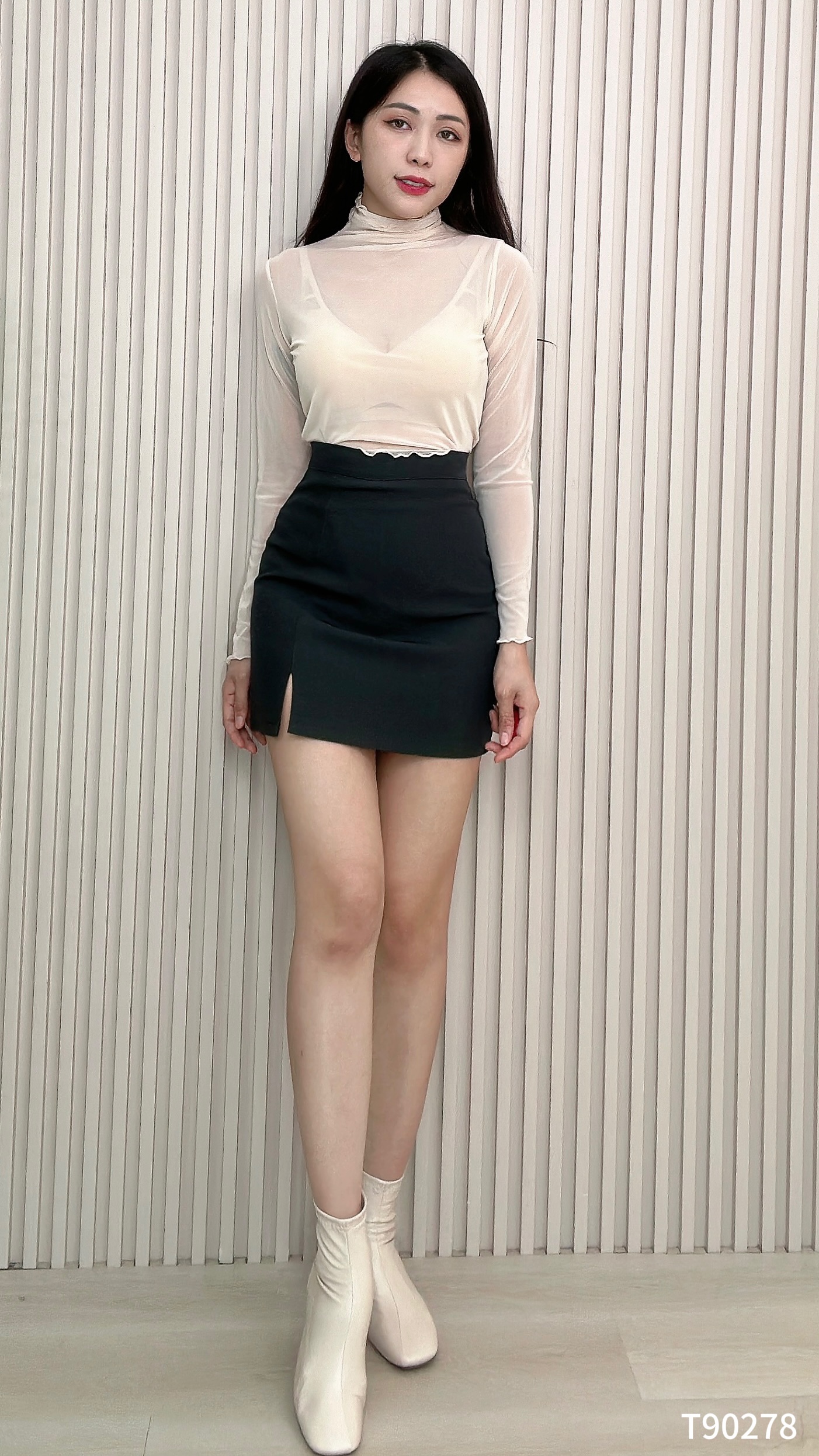 微透高领木耳边设计长袖上衣 (T90278)-La'Belle Fashion Boutique Sdn Bhd