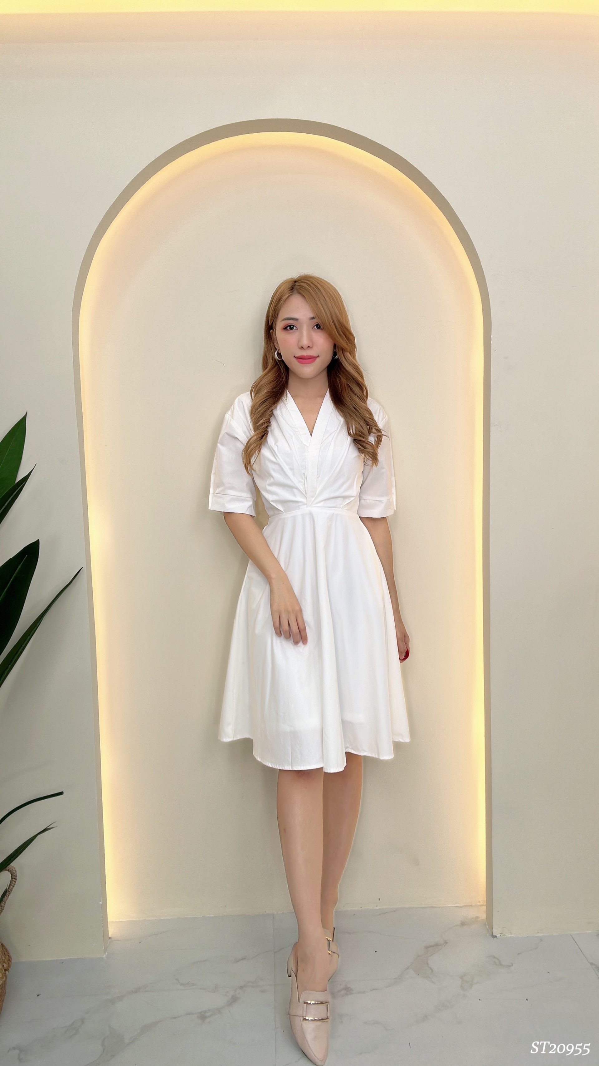 大V领褶皱按钮设计连身裙 (ST20955)