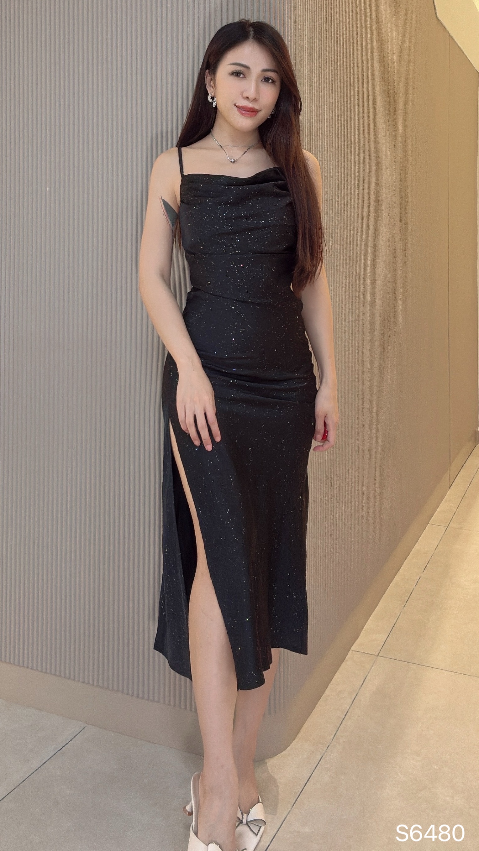 绝美亮片褶皱设计吊带晚宴连身裙 (S6480)