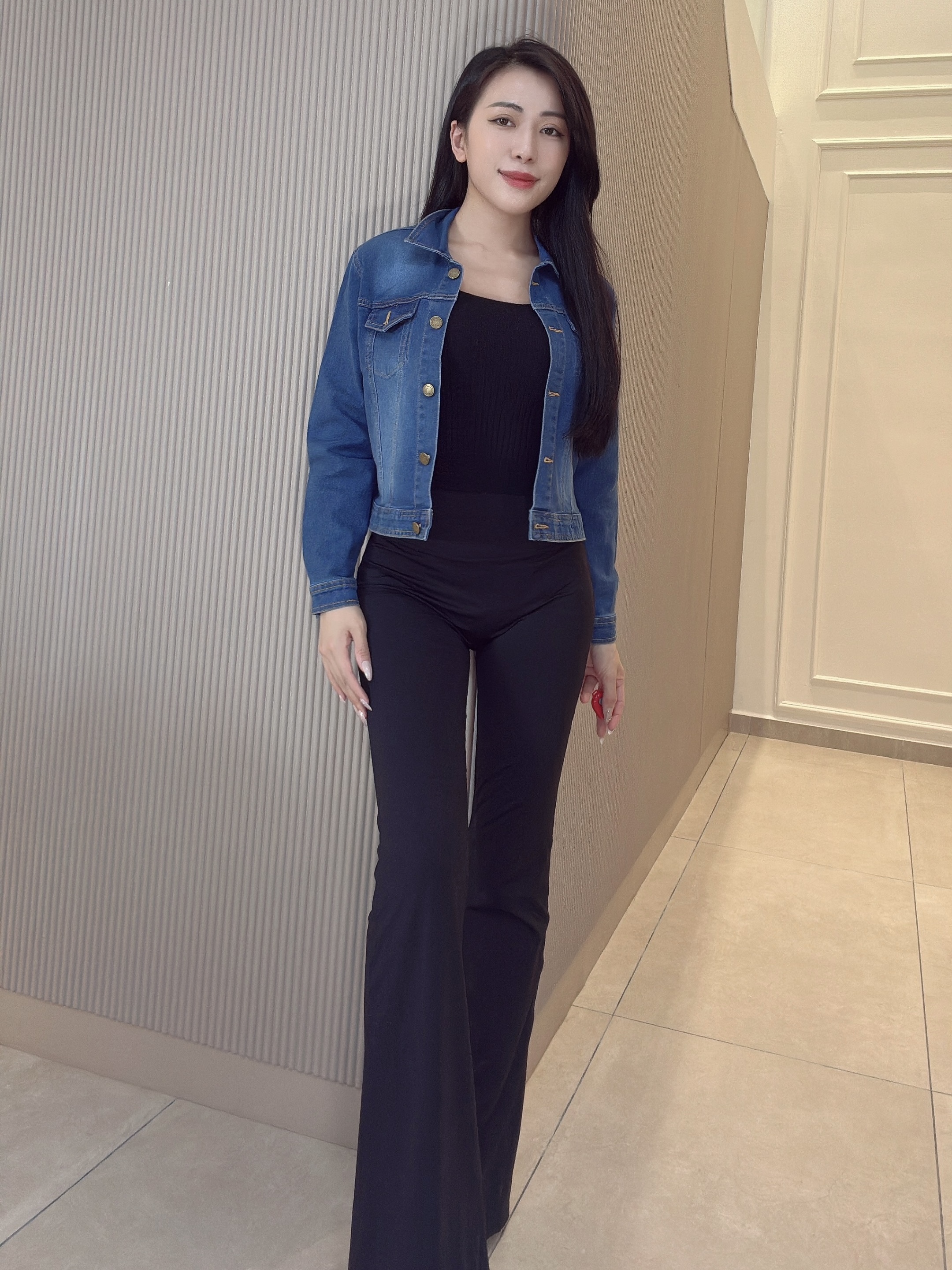 酷帅翻领开扣式长袖牛仔外套 (C82466）