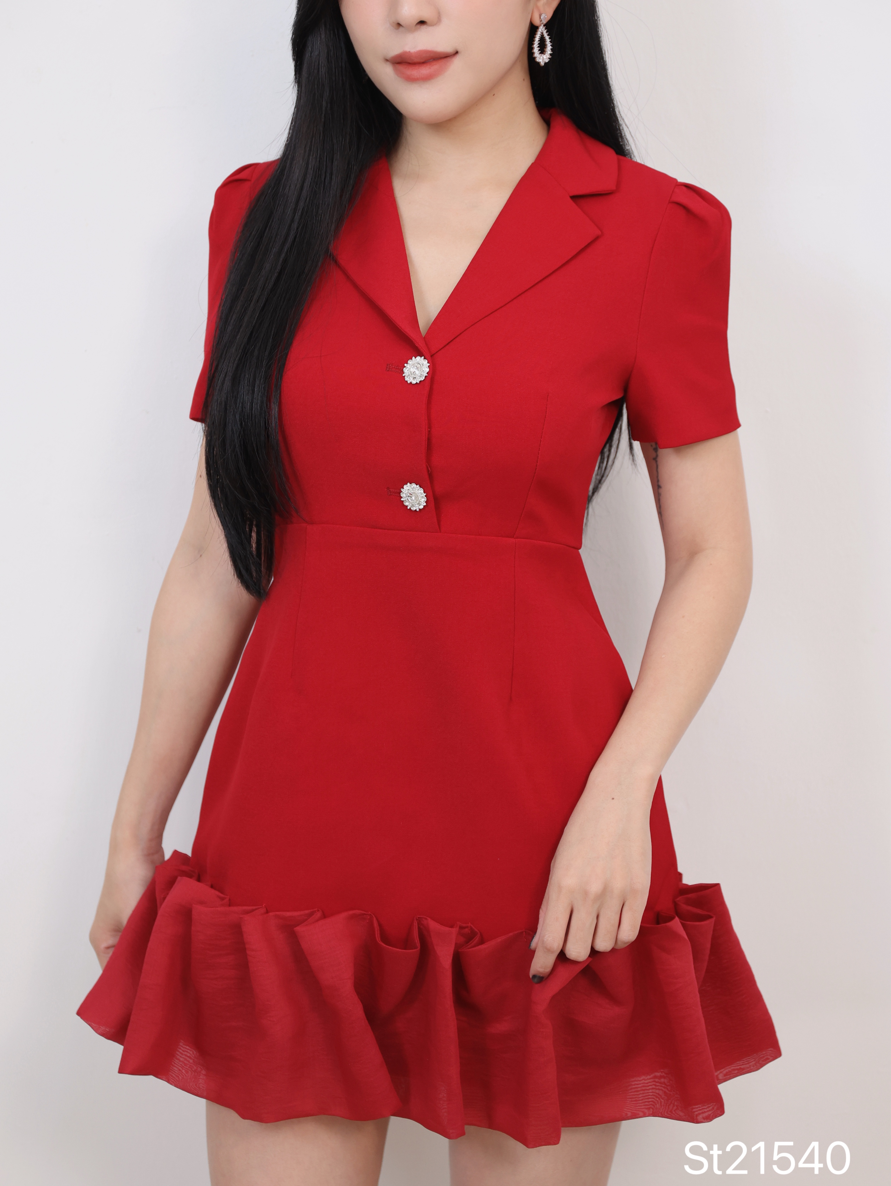 法式大V西装领荷叶裙摆设计连身裙 (ST21540)