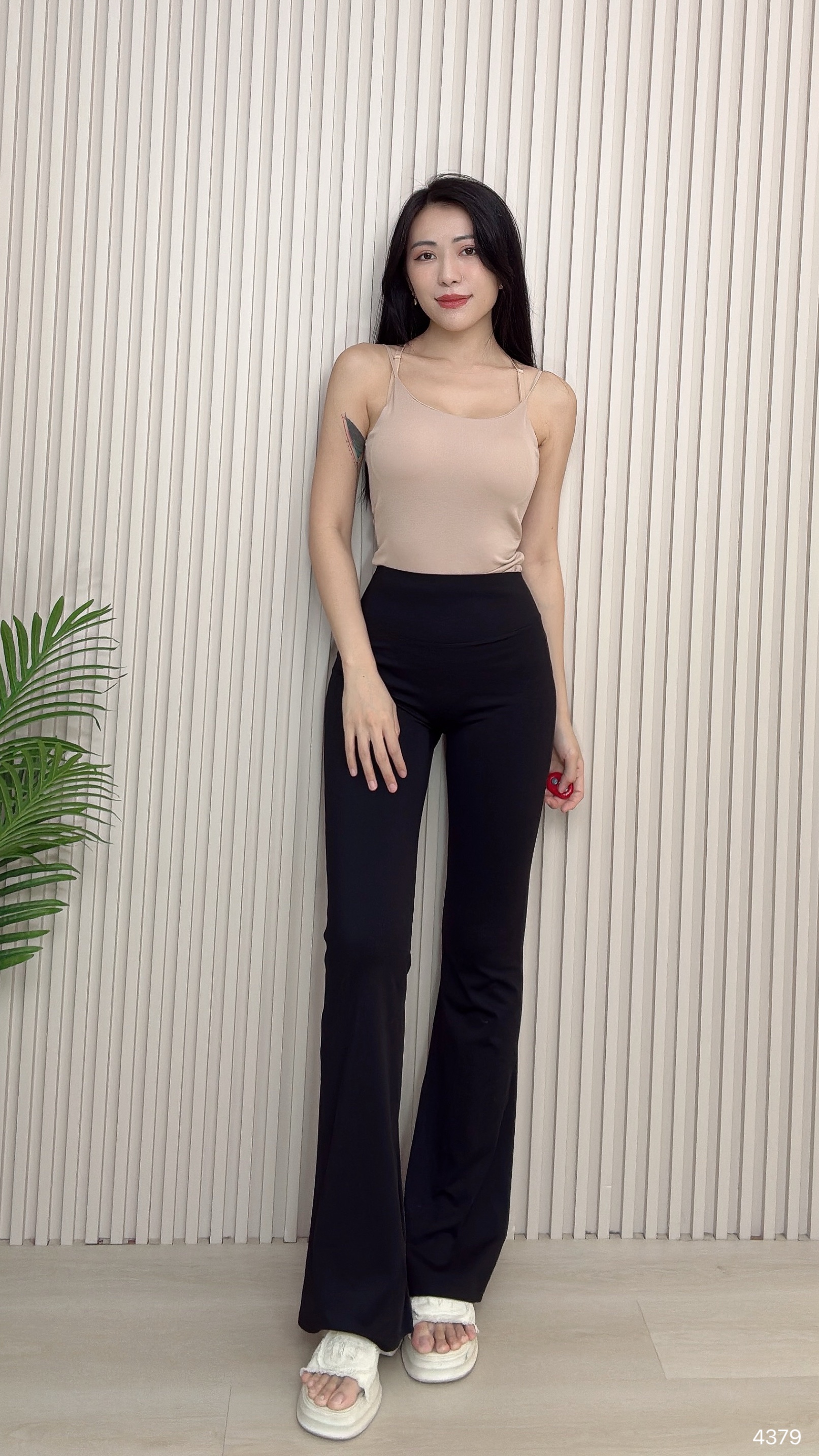 绝美后背V领蕾丝花边吊带内搭  (4379)