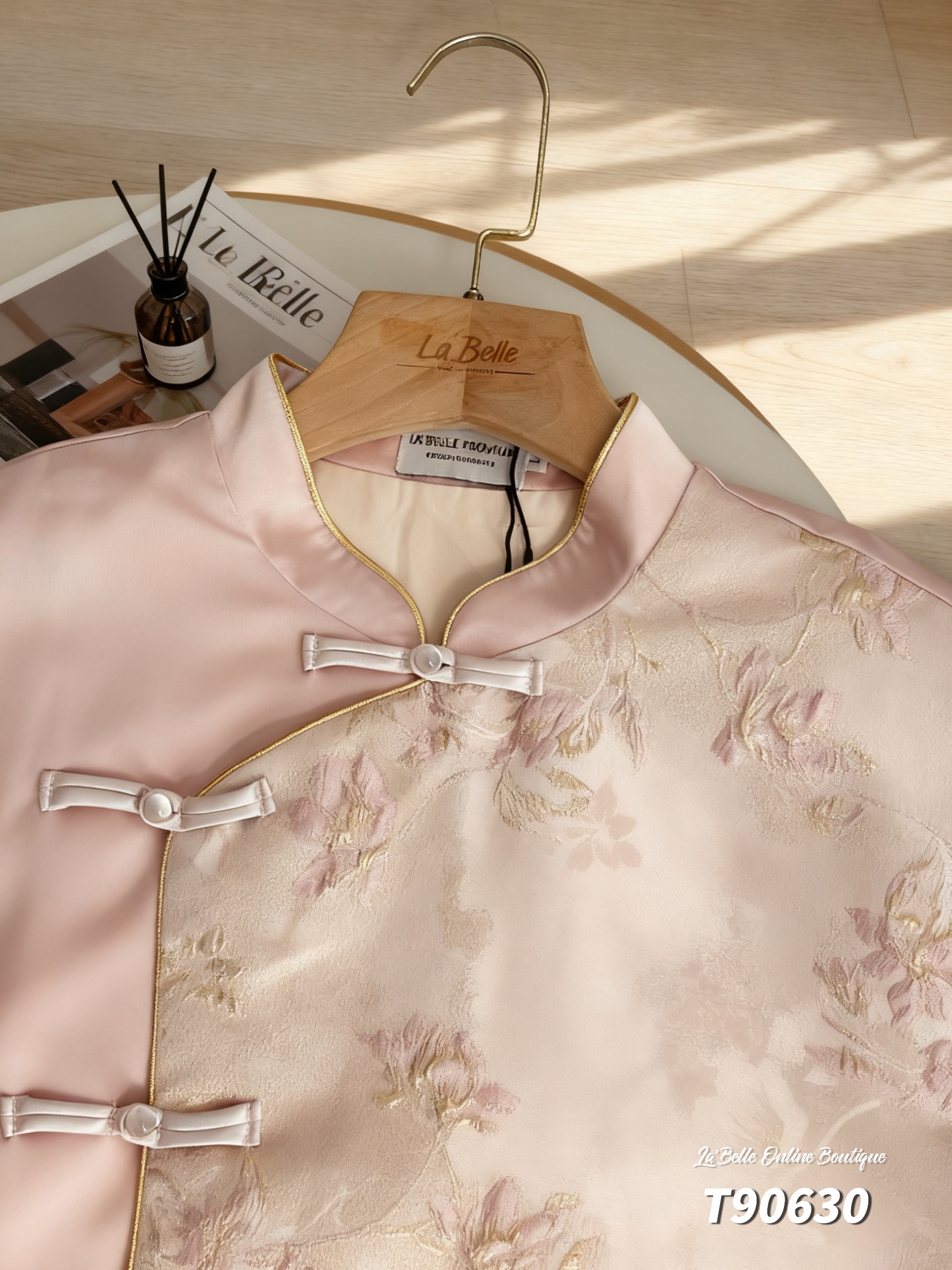 【LBP独家新年系列-男款】独特拼接设计立领唐装上衣 (T90630)