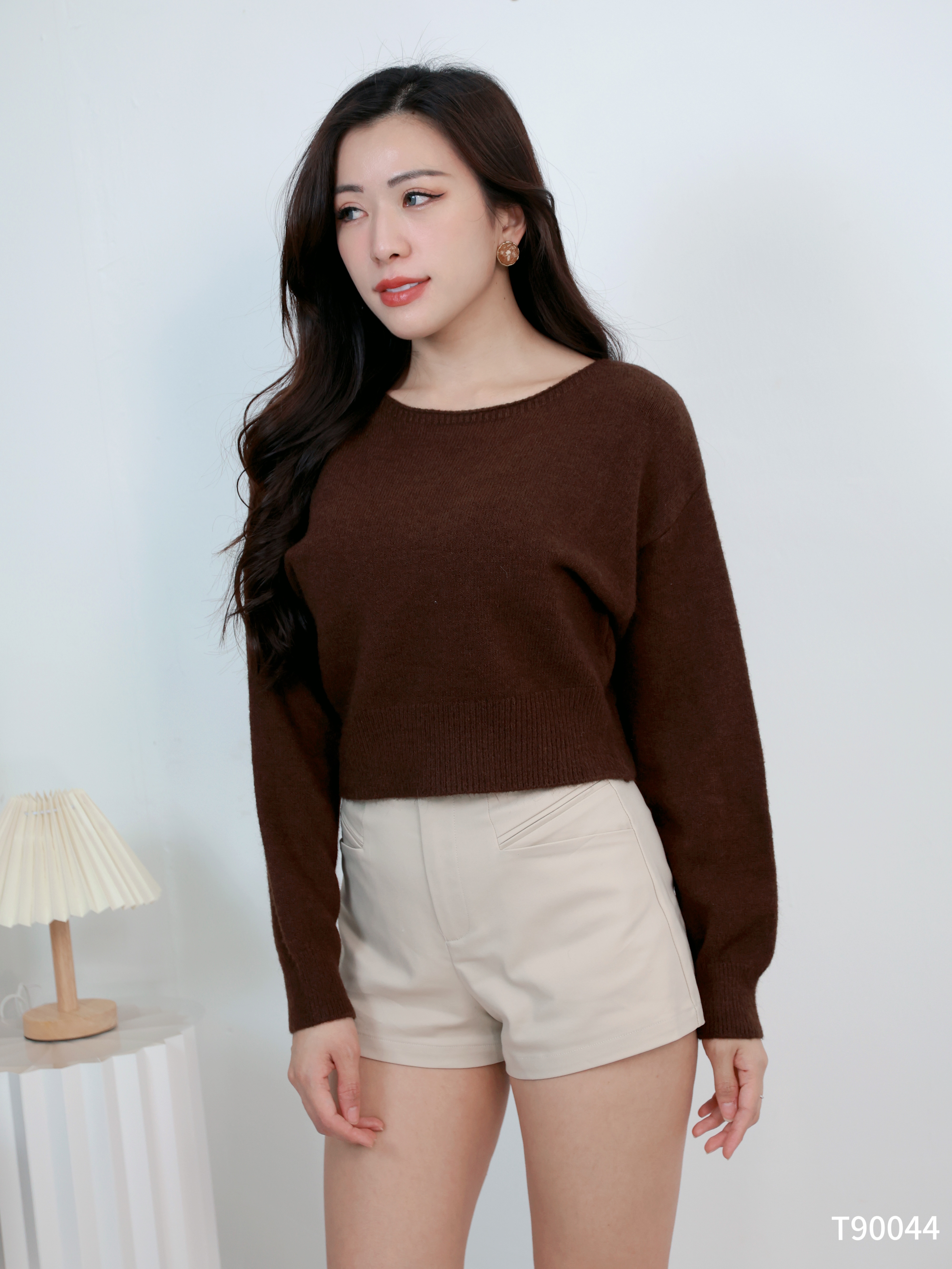 慵懒风宽领束腰长袖上衣 (T90044)