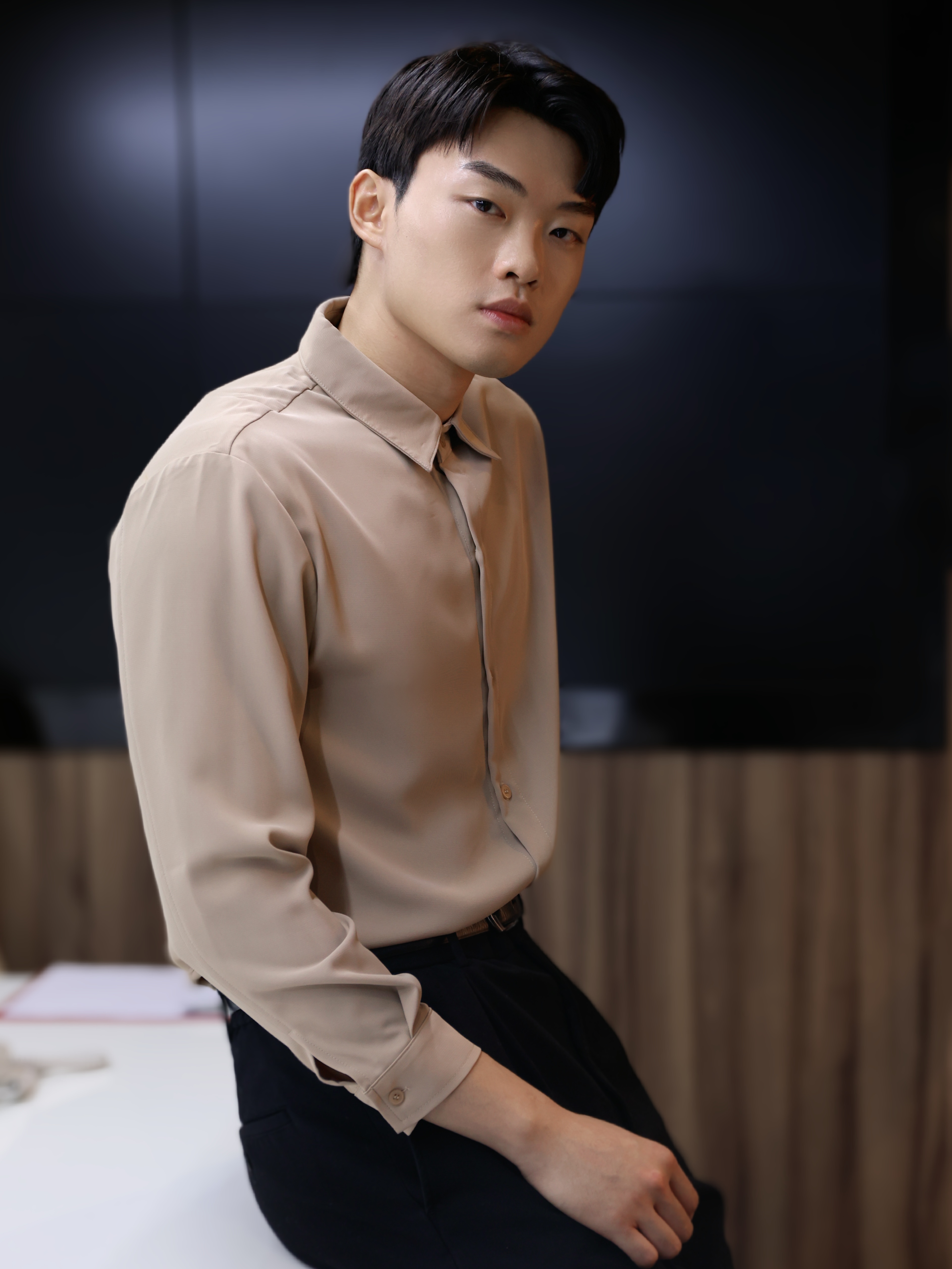 【STICKMEN】Elite 高级感纯色透气长袖上衣 (SM100102 BROWN)-La'Belle Fashion Boutique Sdn Bhd