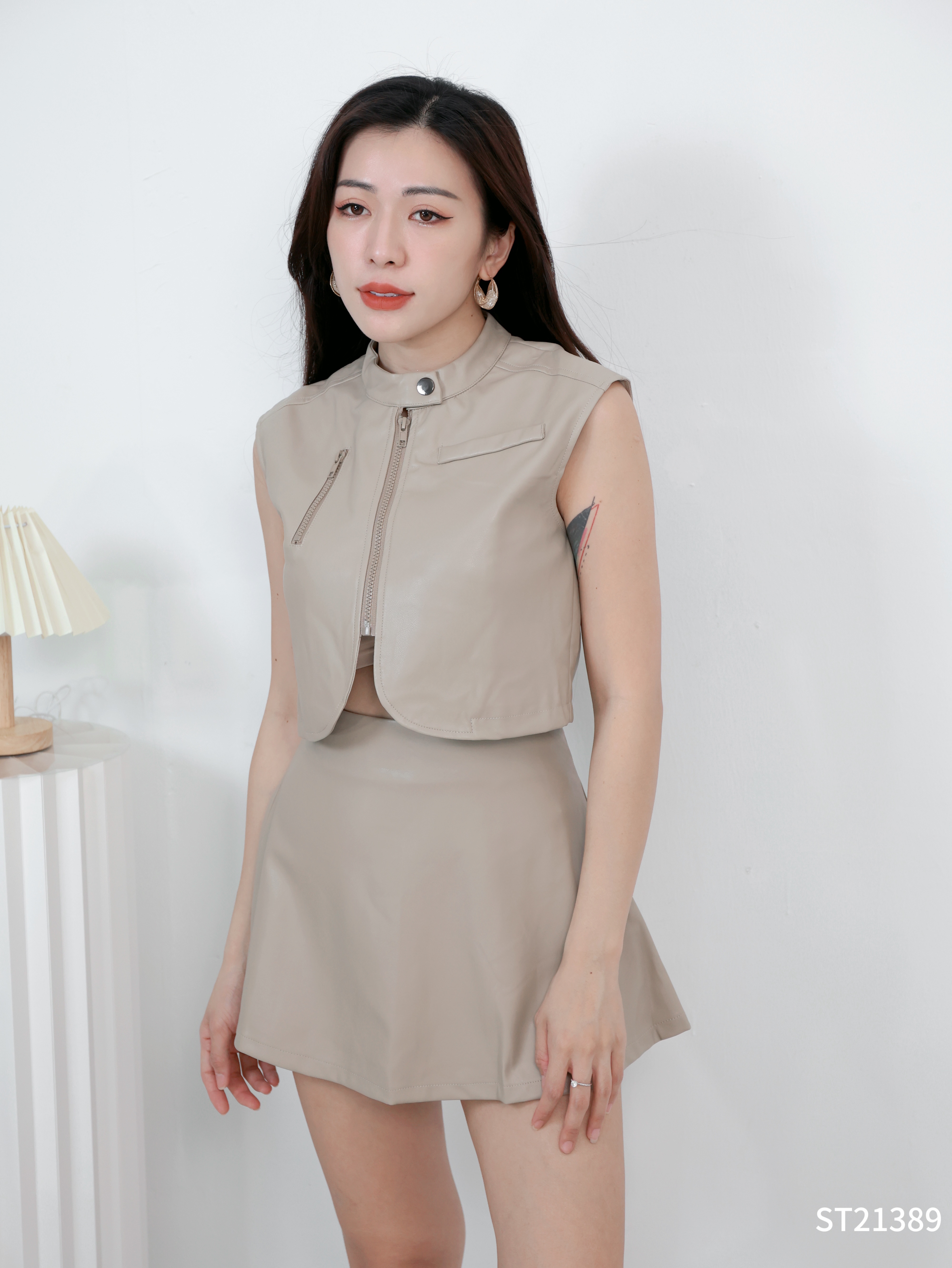 酷帅皮革两件套 (ST21389)