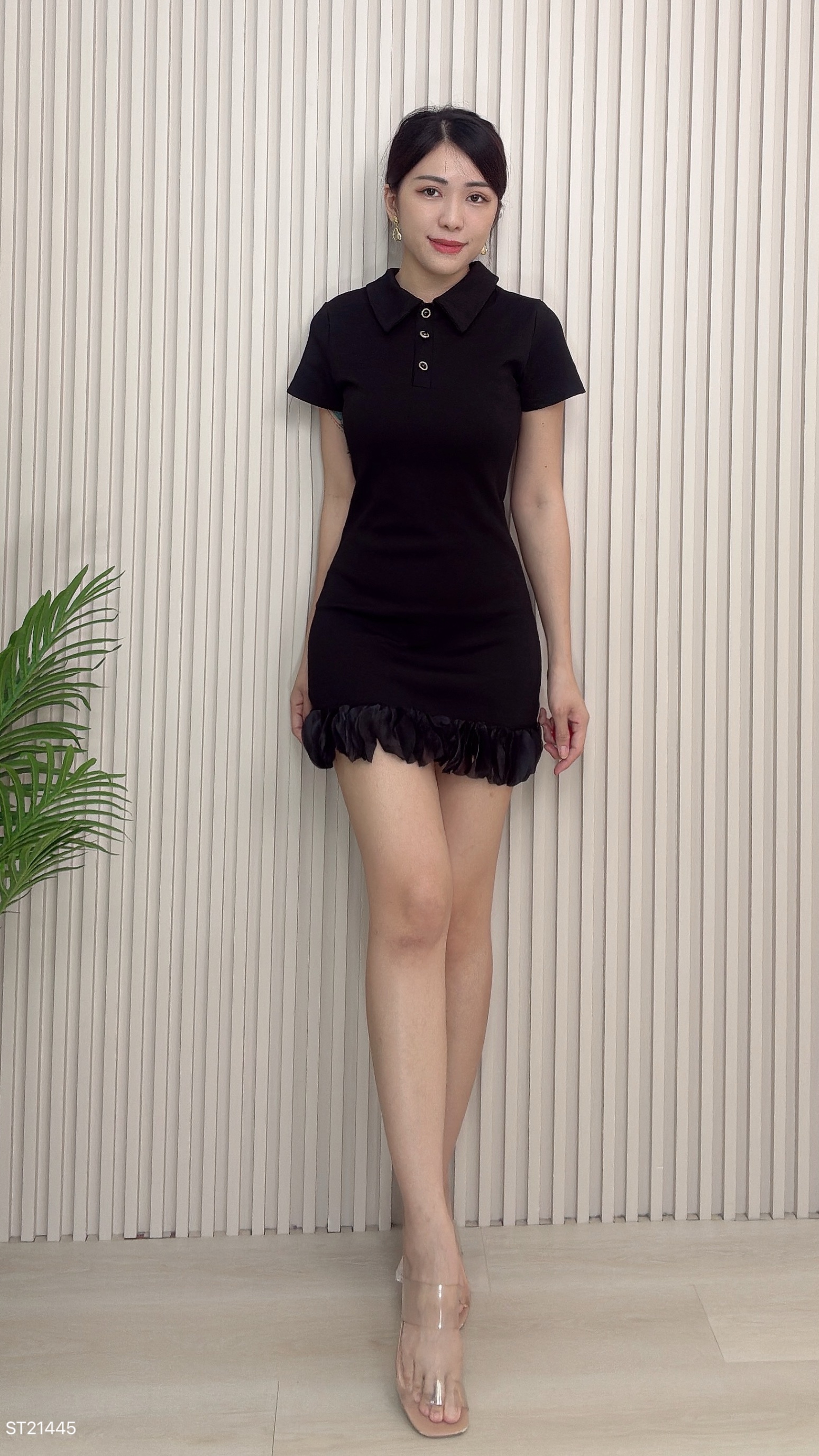   休闲风翻领条纹花瓣摆连身裙 (ST21445)