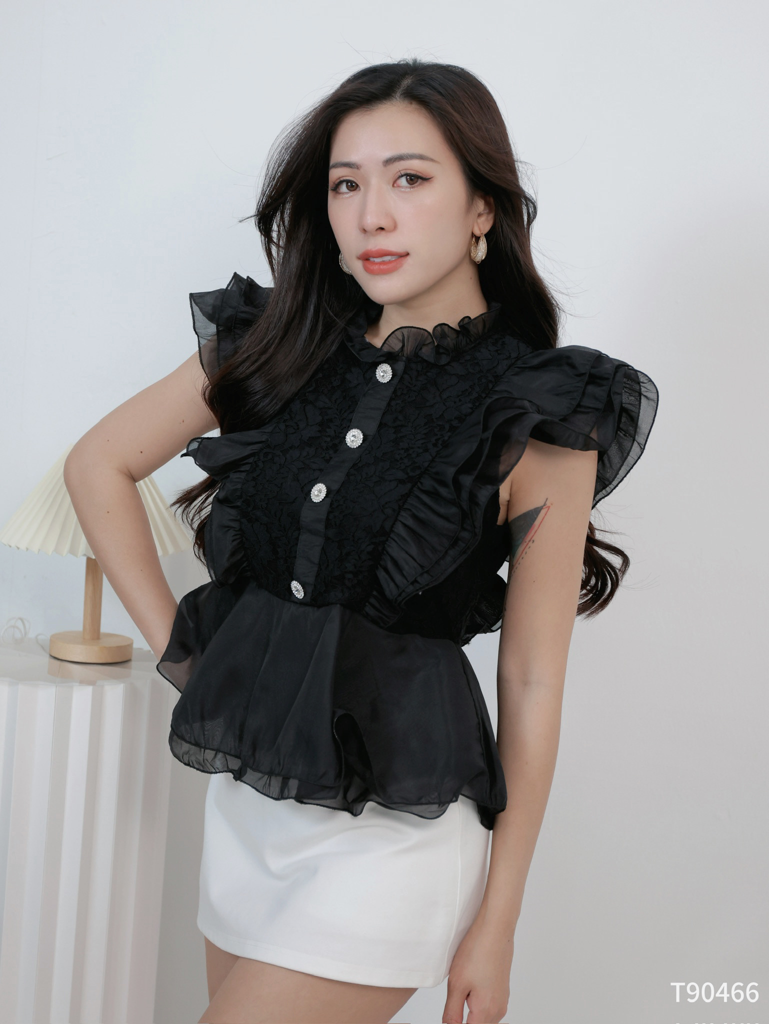 法式宫廷风荷叶边设计小飞袖上衣 (T90466)