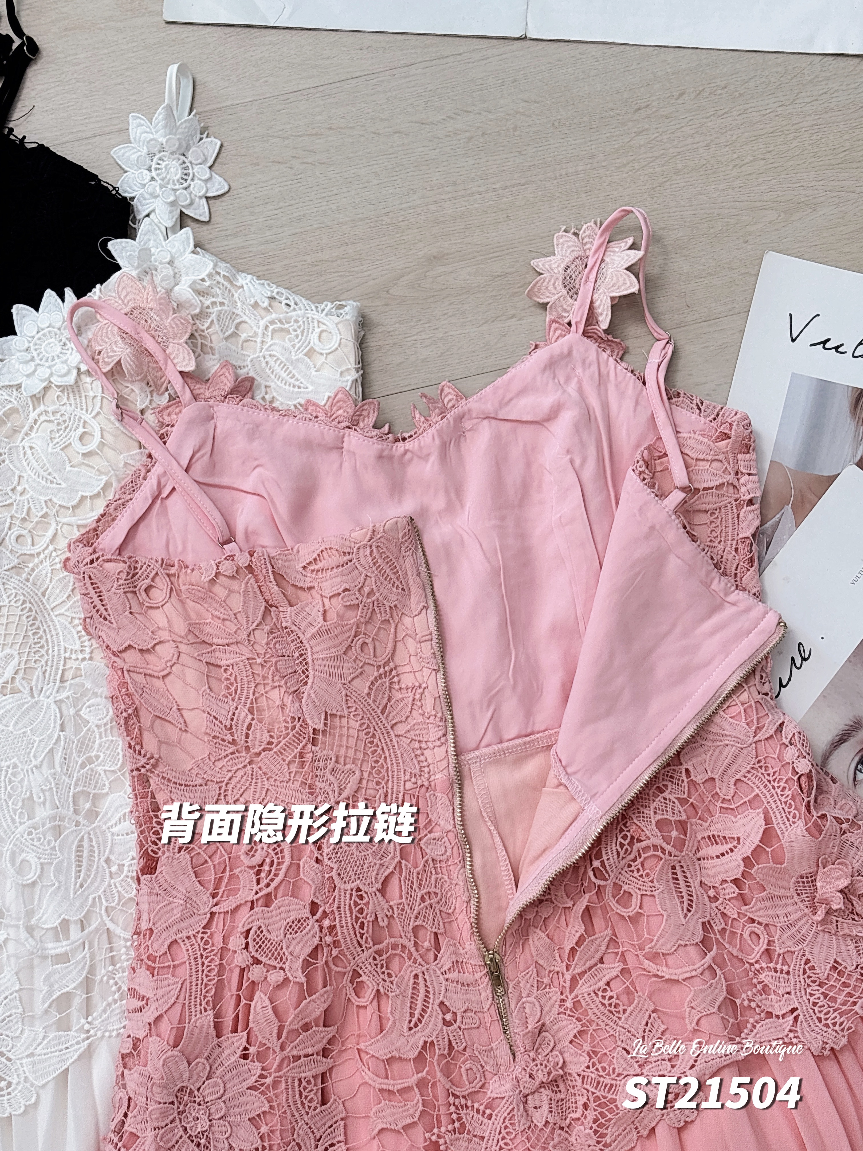 法式花朵蕾丝设计吊带连身裙 (ST21504)