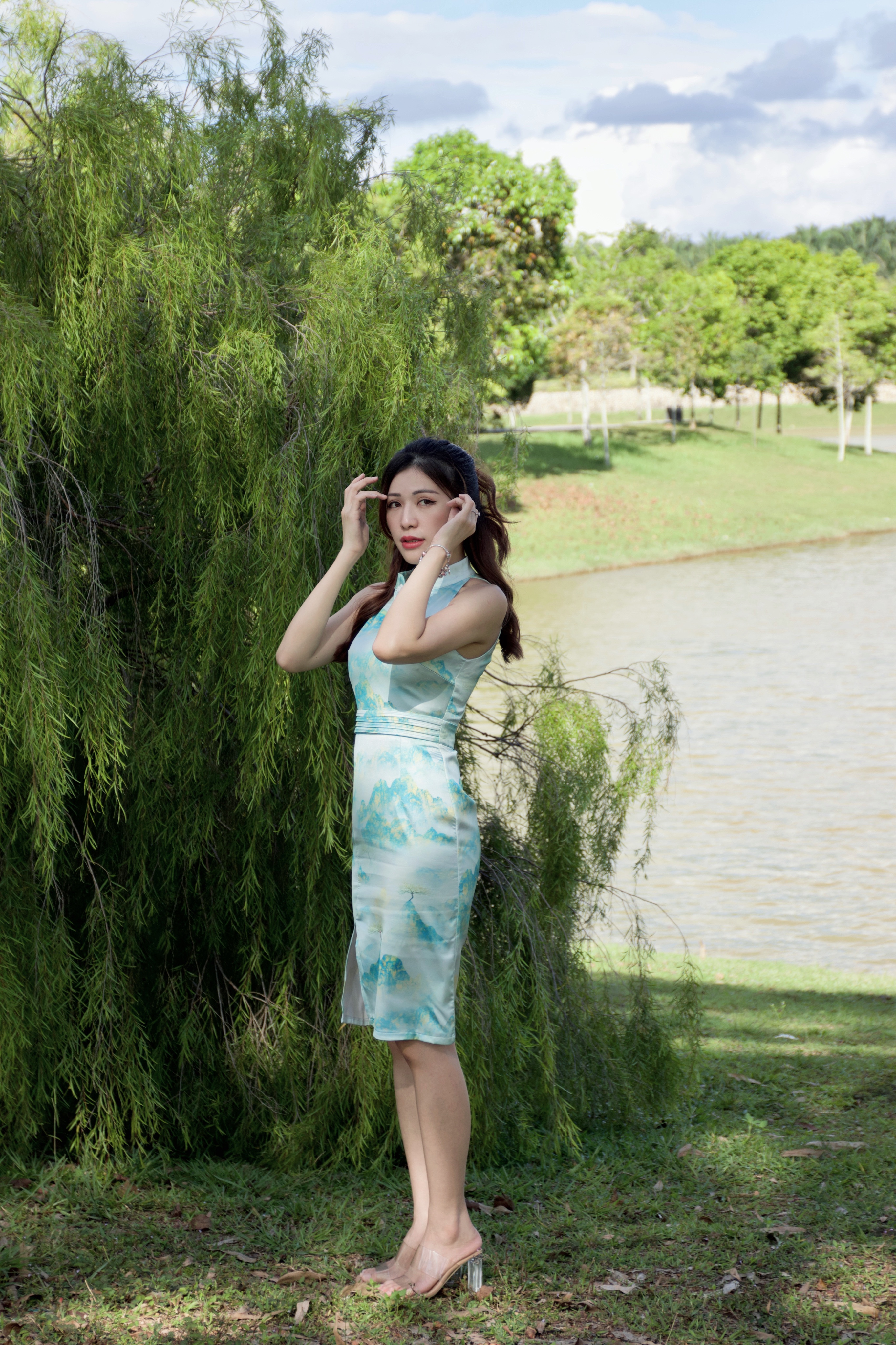 【LBP亲子系列】远山黛国风挂脖开叉设计改良版旗袍连身裙（F70106-妈妈款）