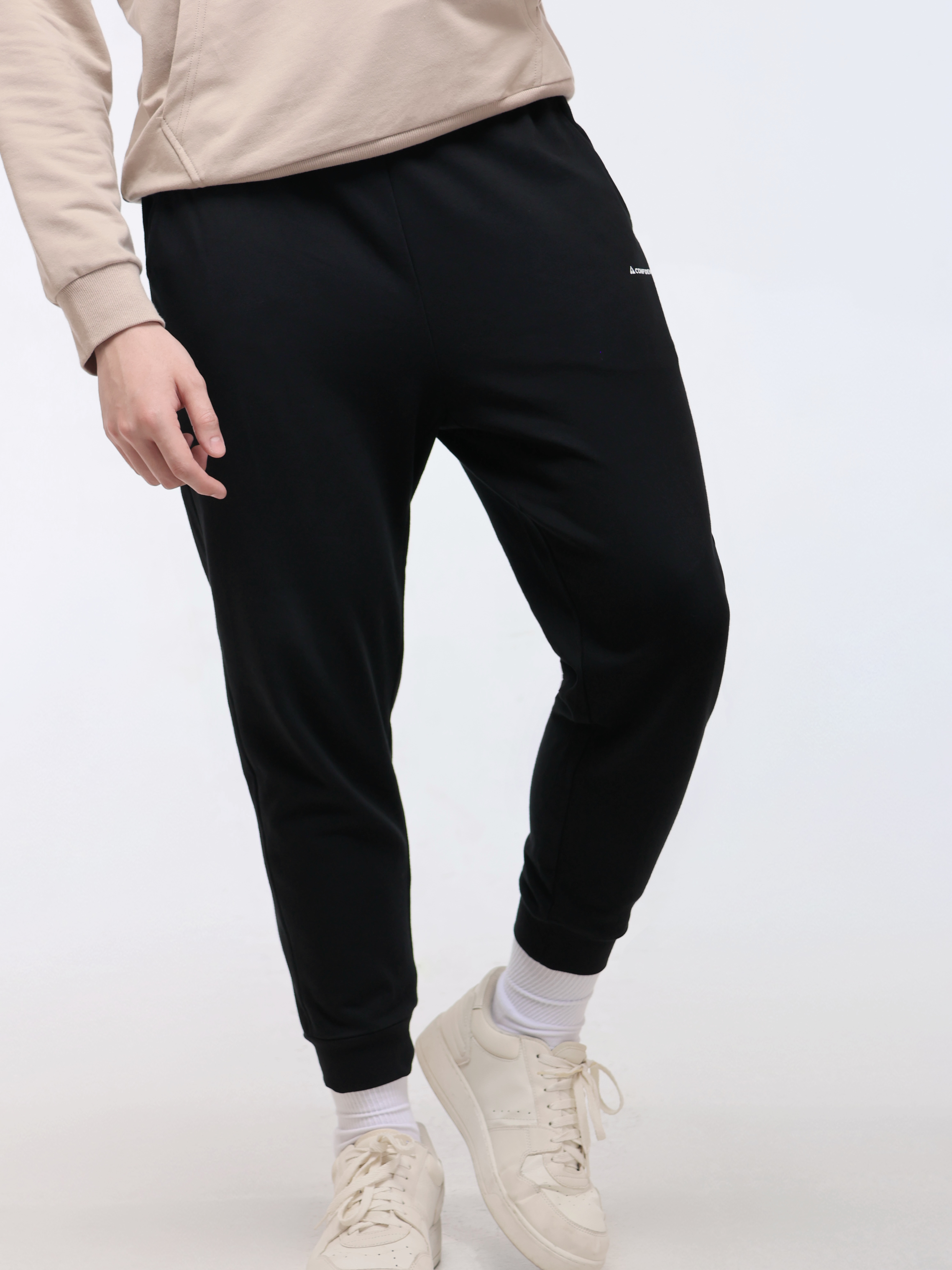 Men's Knitted Joggers with "CONFIDENCE" Print (YS30126)