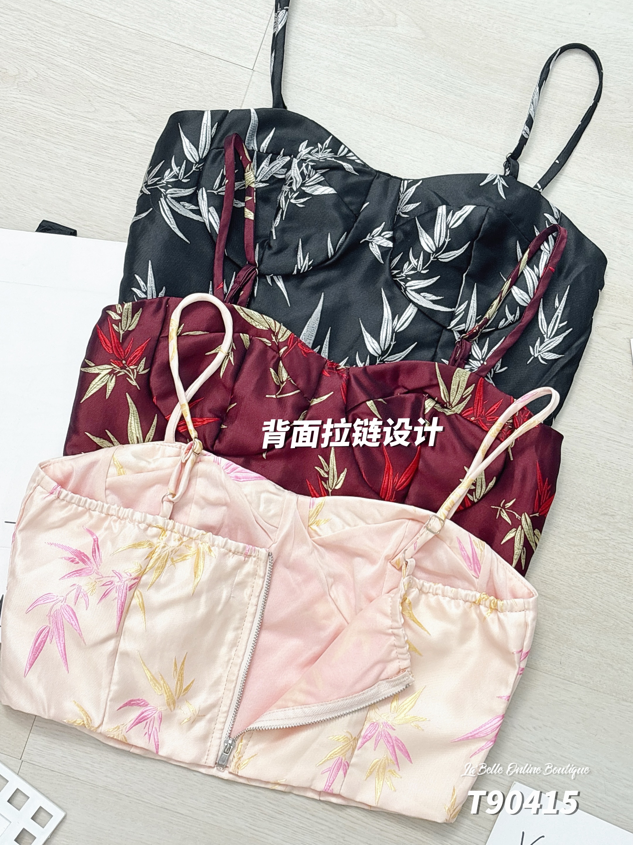 【LBP GXFC 独家新年系列】个性叶纹刺绣短版吊带旗袍上衣 (T90415) -特价-La'Belle Fashion Boutique Sdn Bhd