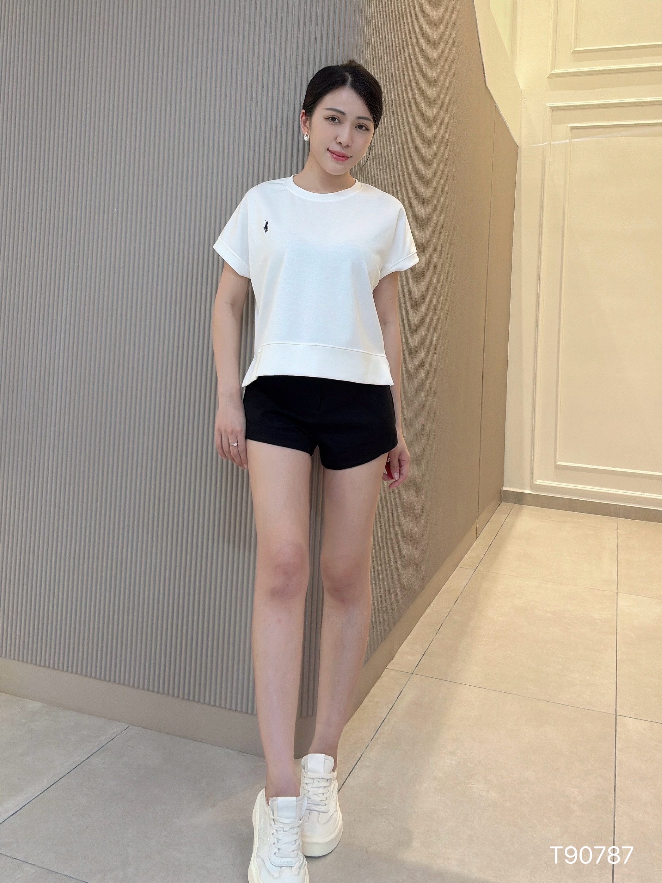 美式休闲风双侧开叉设计刺绣上衣(T90787)