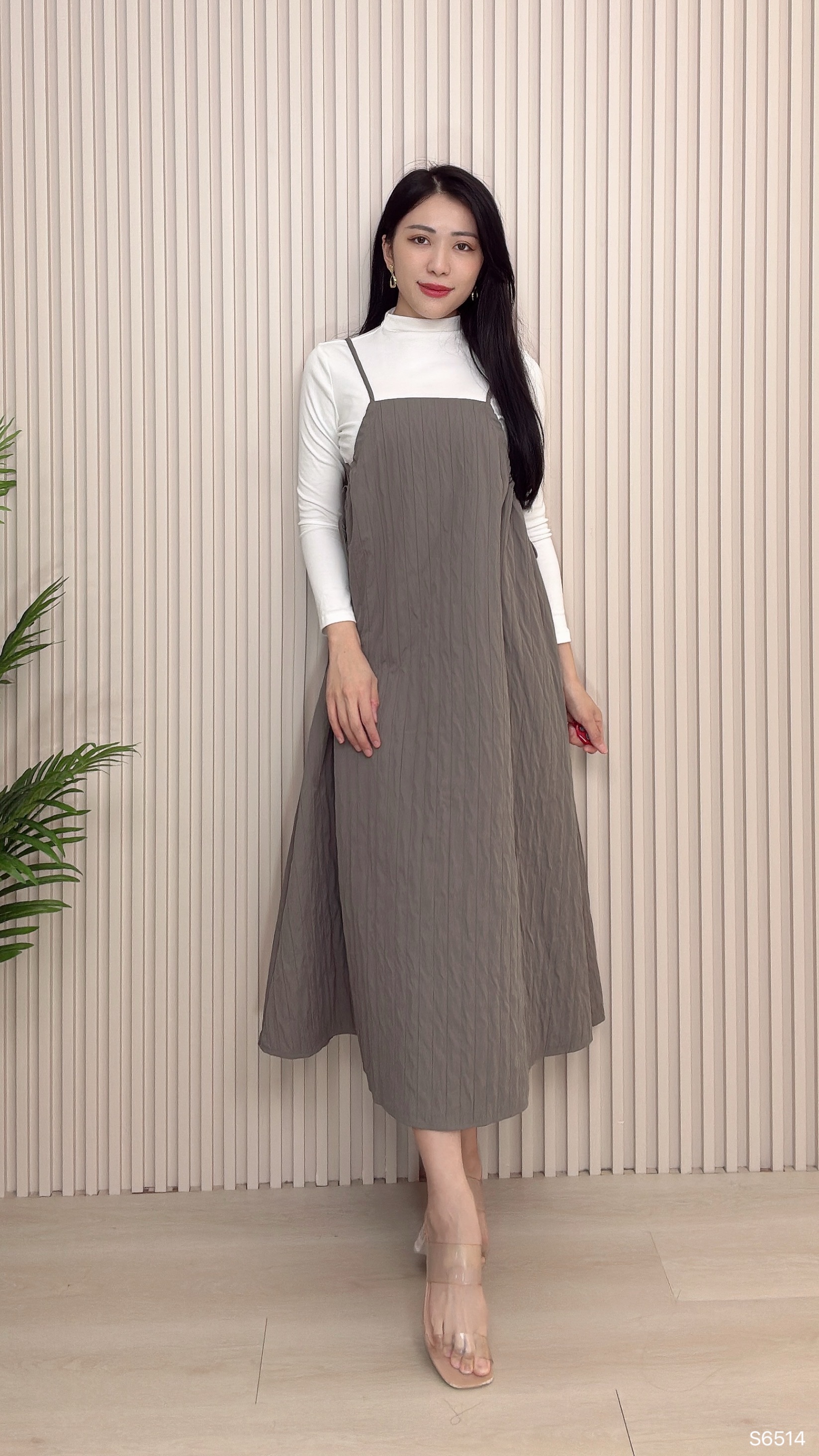 韩系宽松抽绳设计吊带连身裙 (S6514)