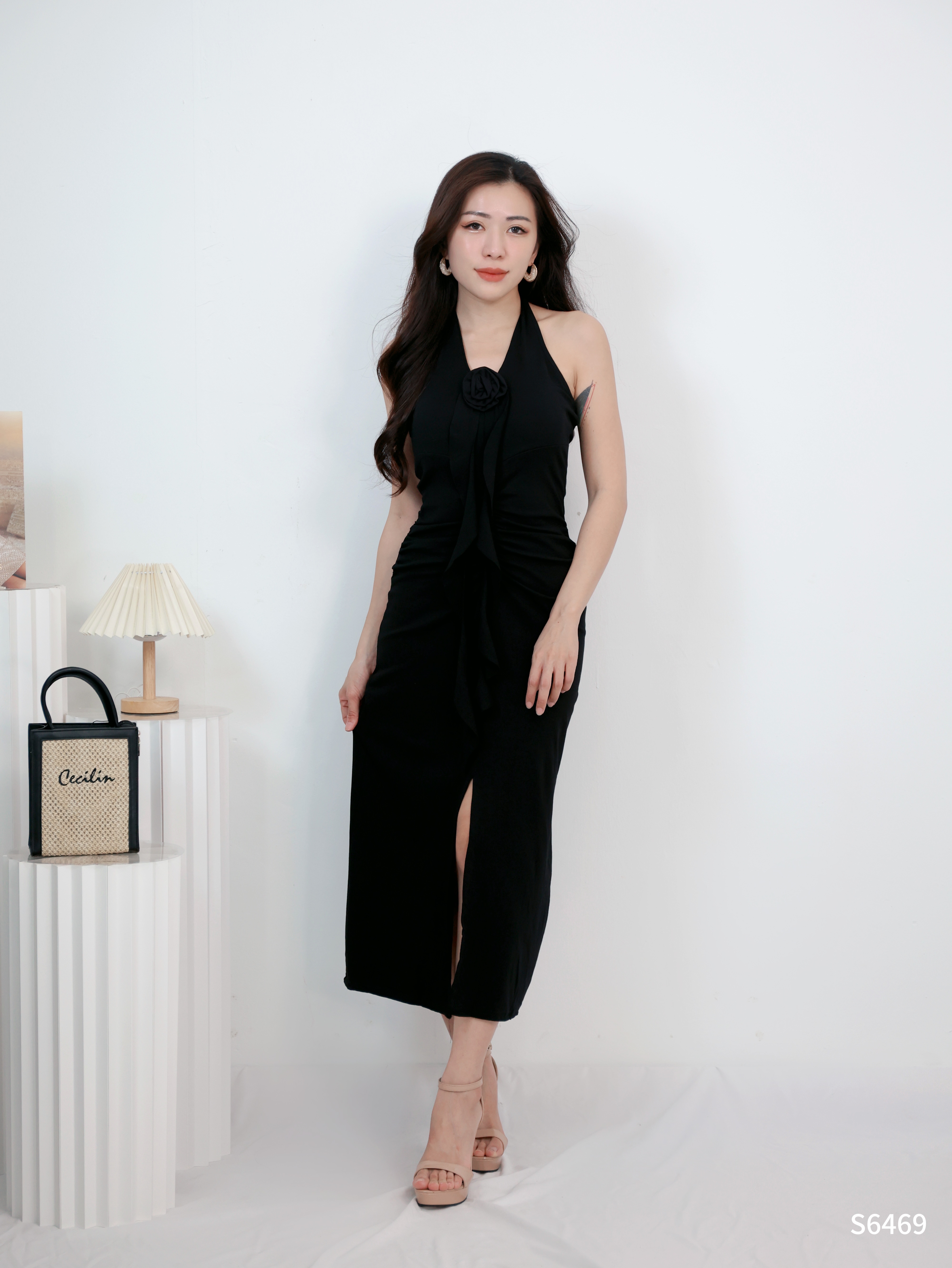 性感V领飘带花朵挂脖设计连身裙 (S6469)