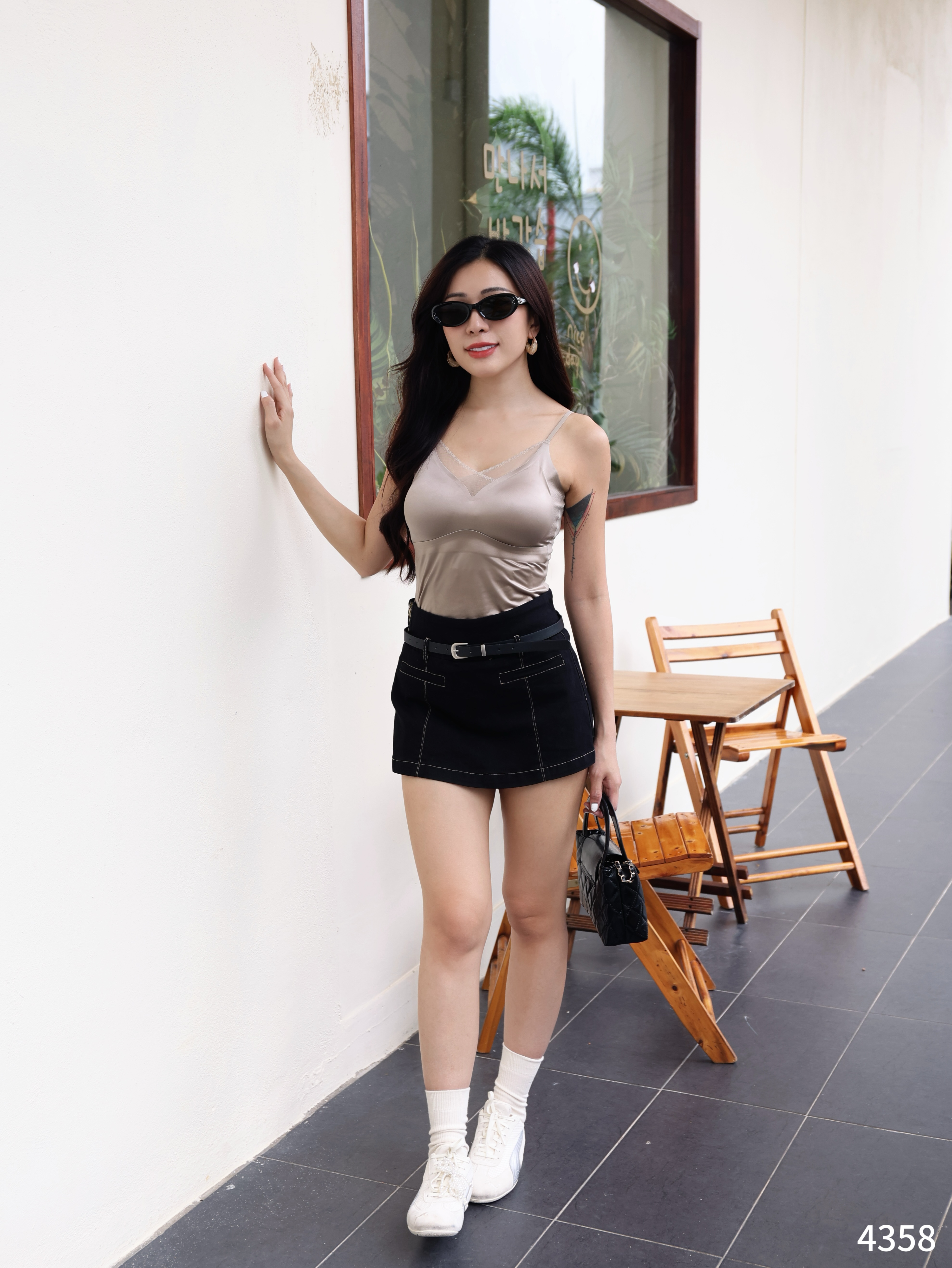 【DAPHNE】无痕裸感V领美背吊带内搭 (4358)