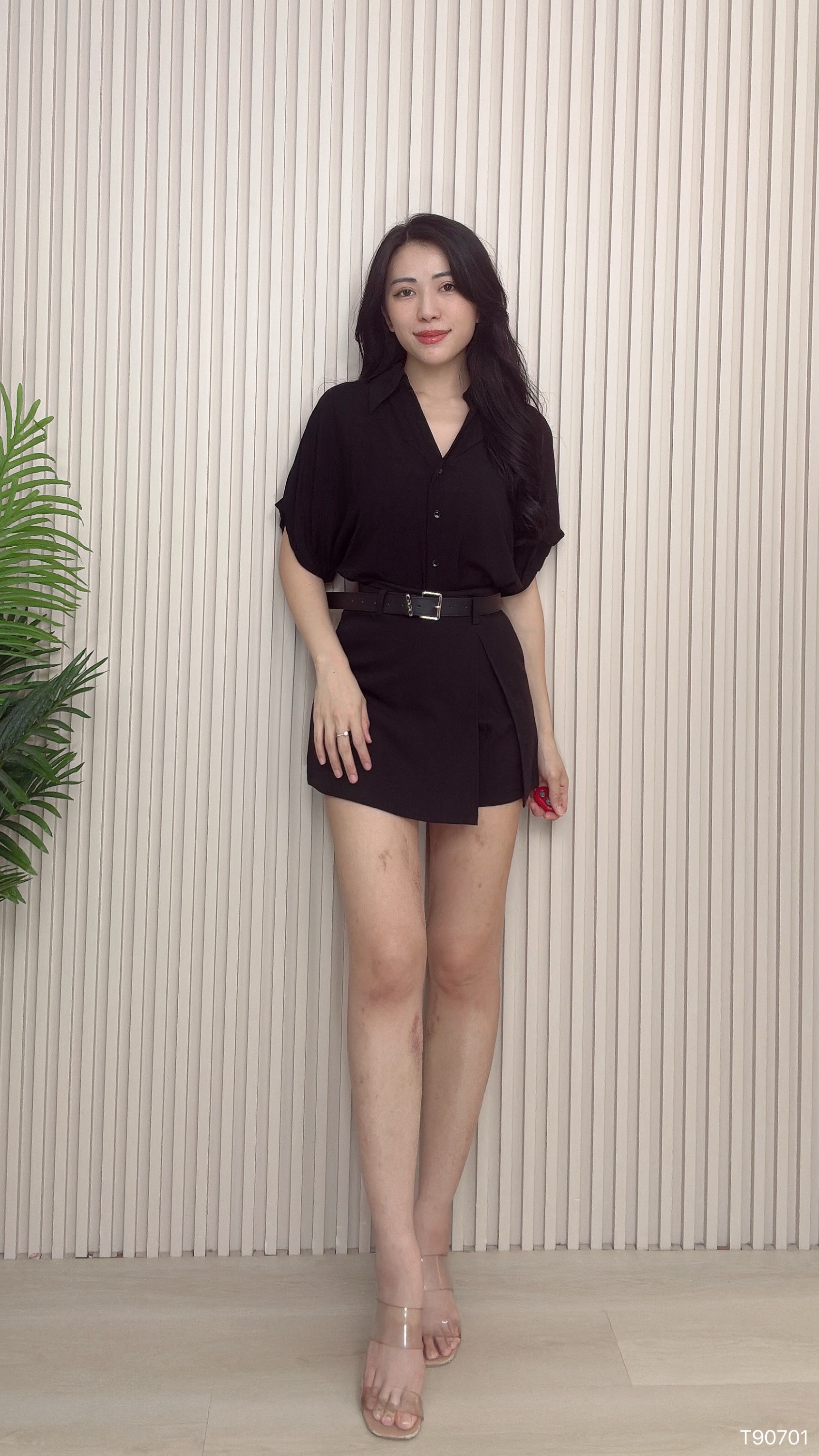 气质OL风翻领设计宽松上衣 (T90701)