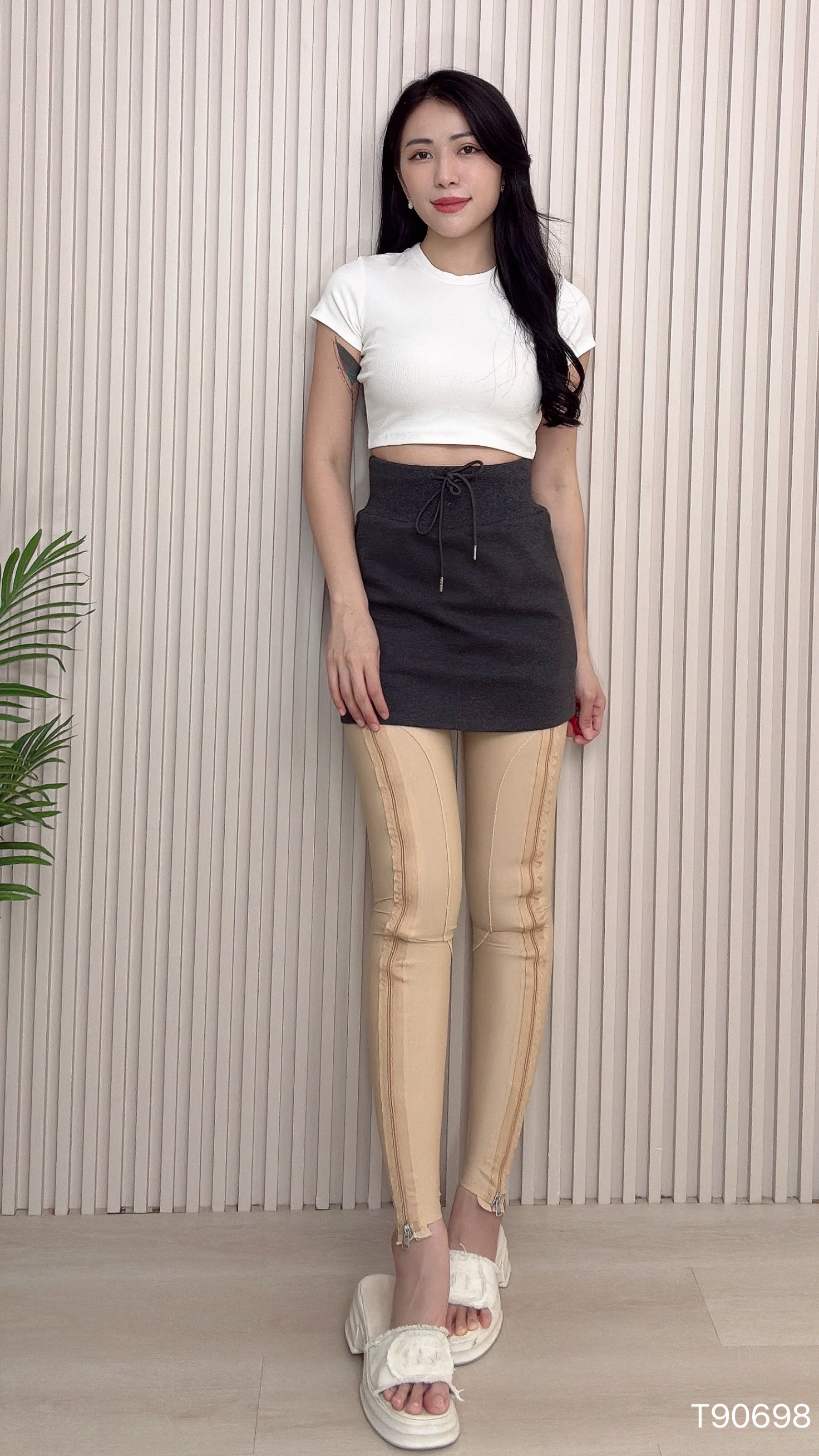 基本款纯色露脐短款上衣 (T90698)