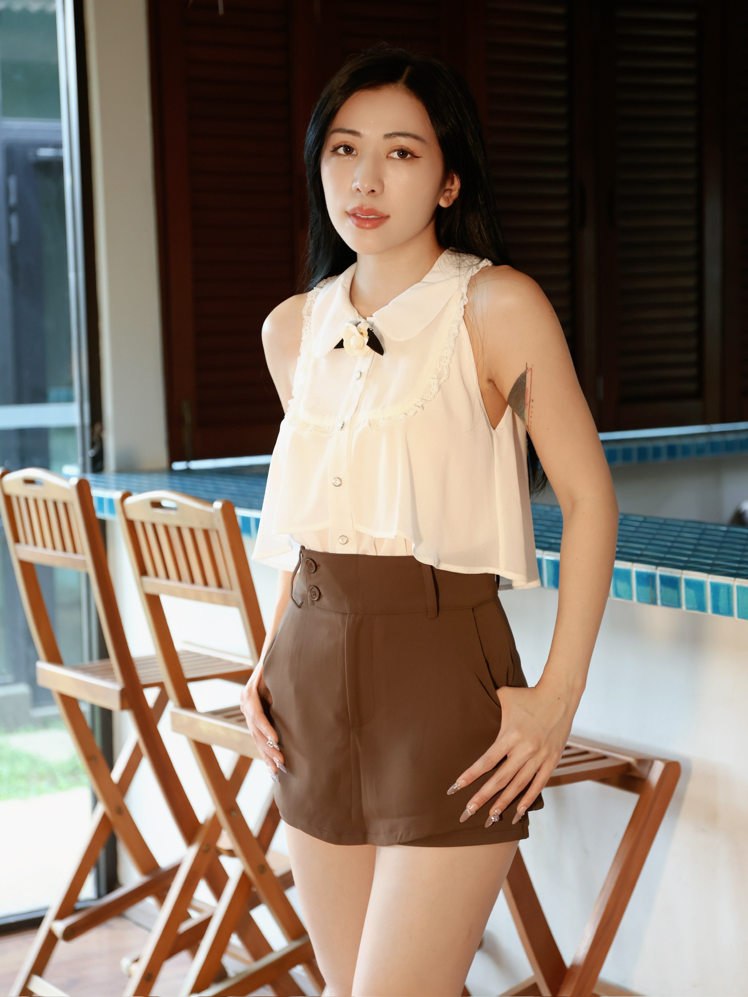 韩系双层蕾丝边设计无袖上衣 (T90622)