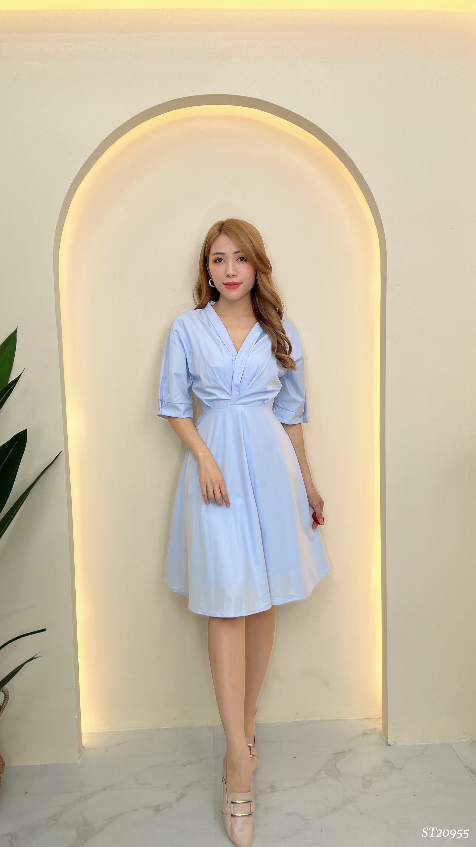 大V领褶皱按钮设计连身裙 (ST20955)