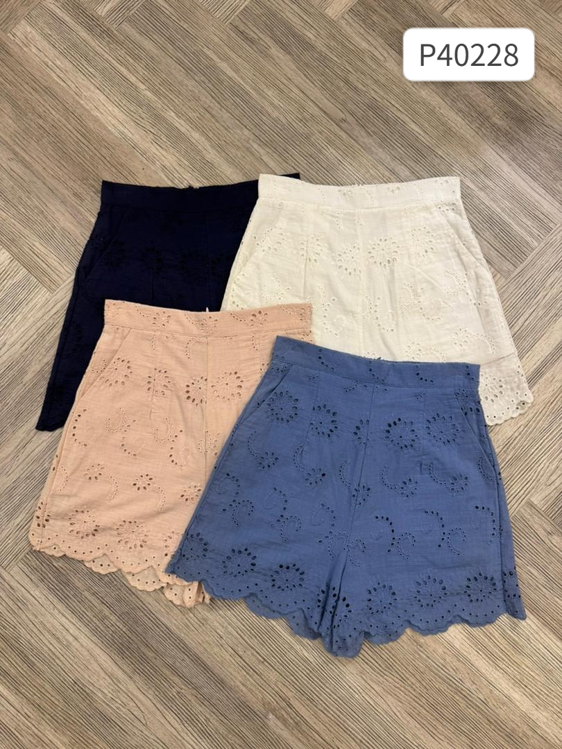 时尚镂空不规则下摆高腰短裤 (P40228)